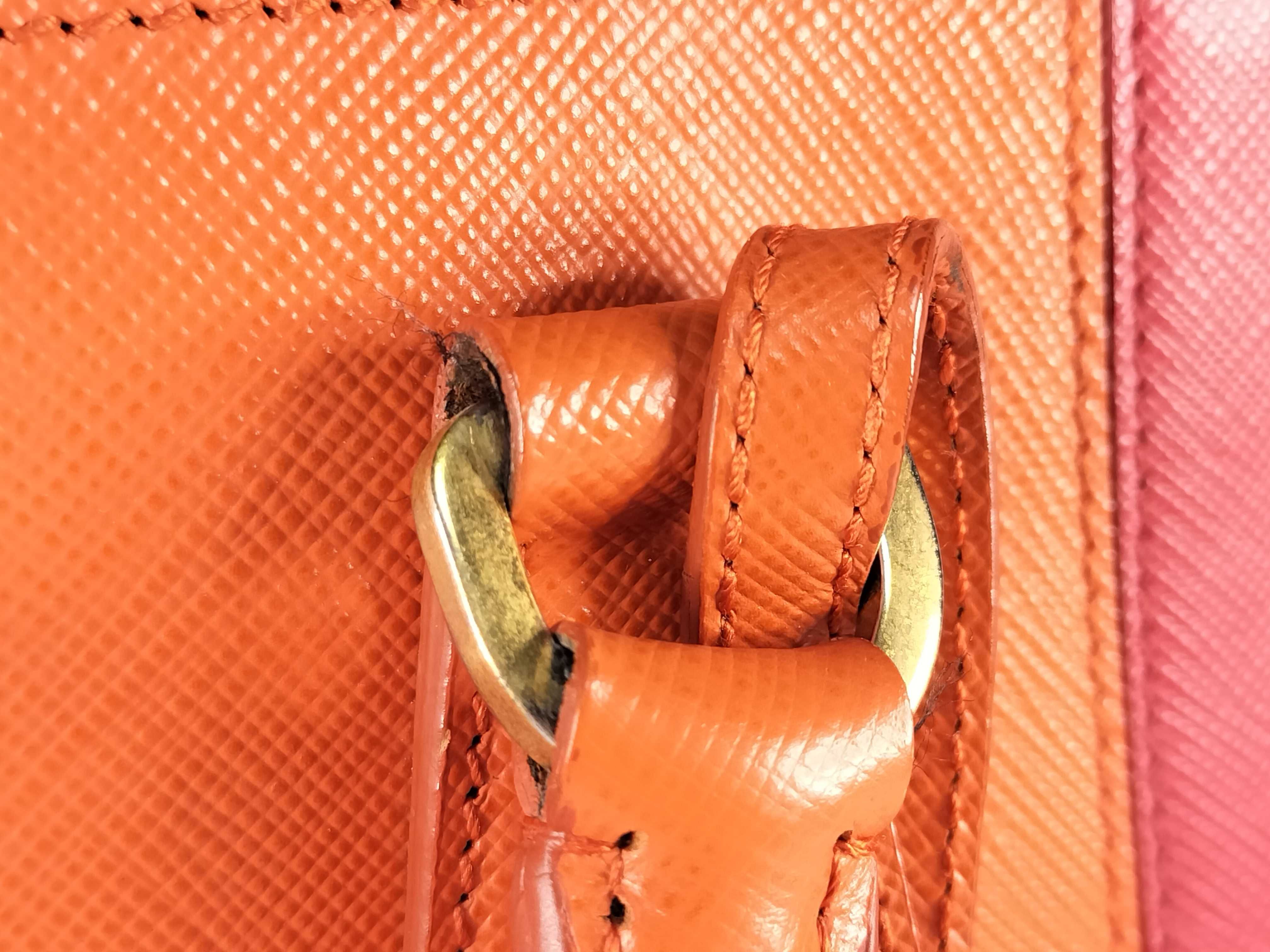 VN - Saffiano Galleria Leather 2-Way Handbag Orange x Red — view 14