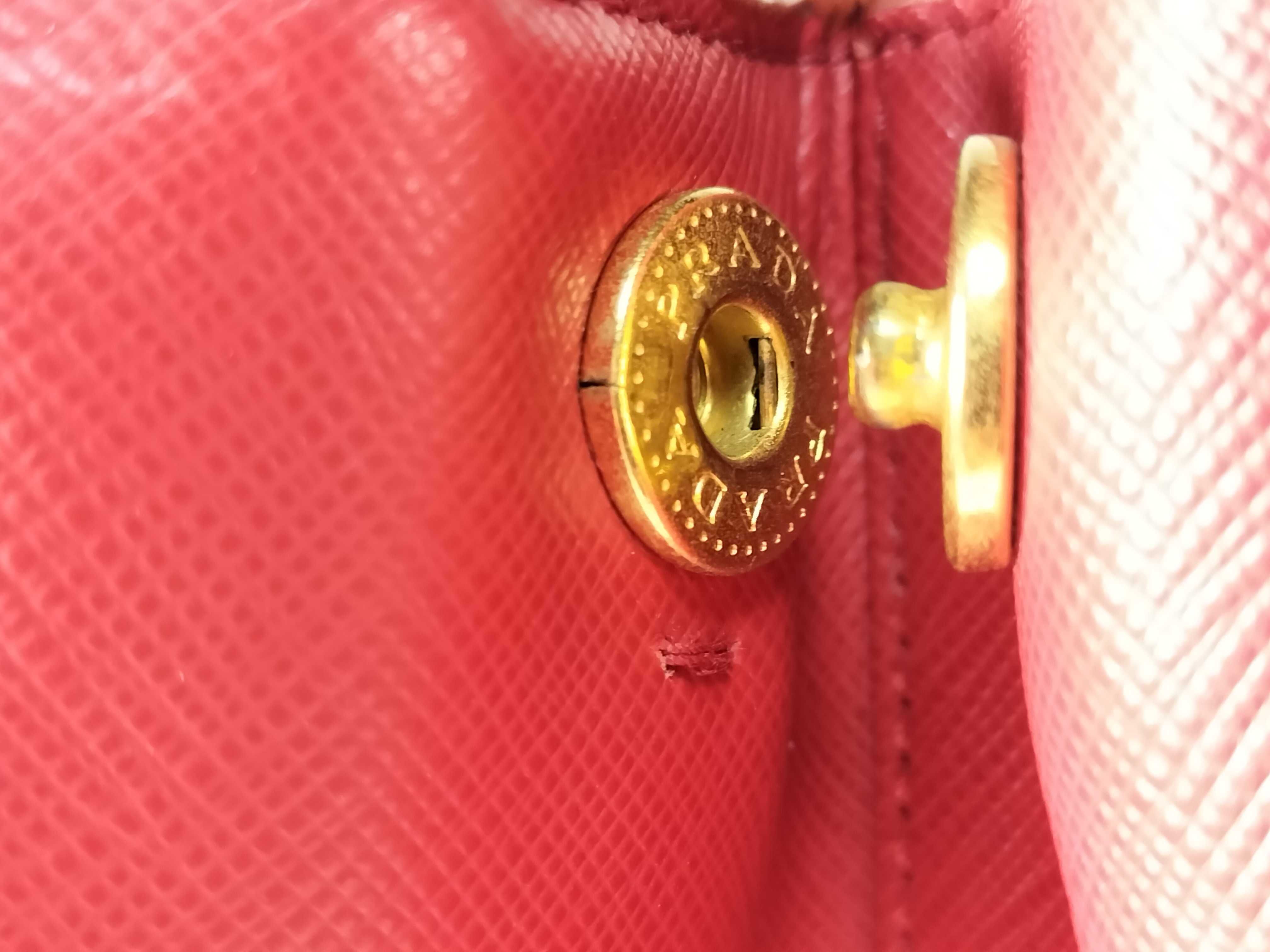 VN - Saffiano Galleria Leather 2-Way Handbag Orange x Red — view 15