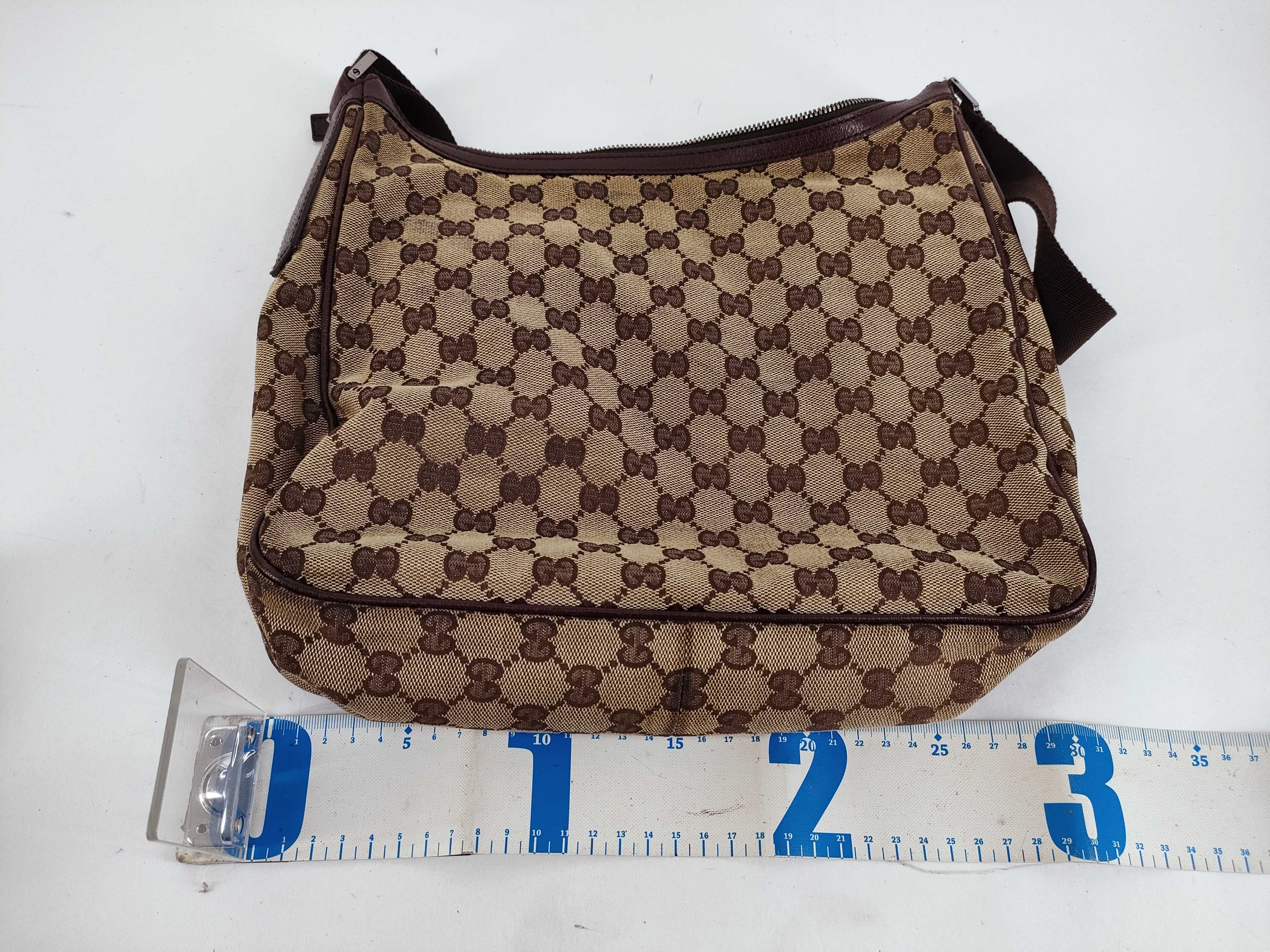 GG Canvas Shoulder Bag 131211214397 — view 2