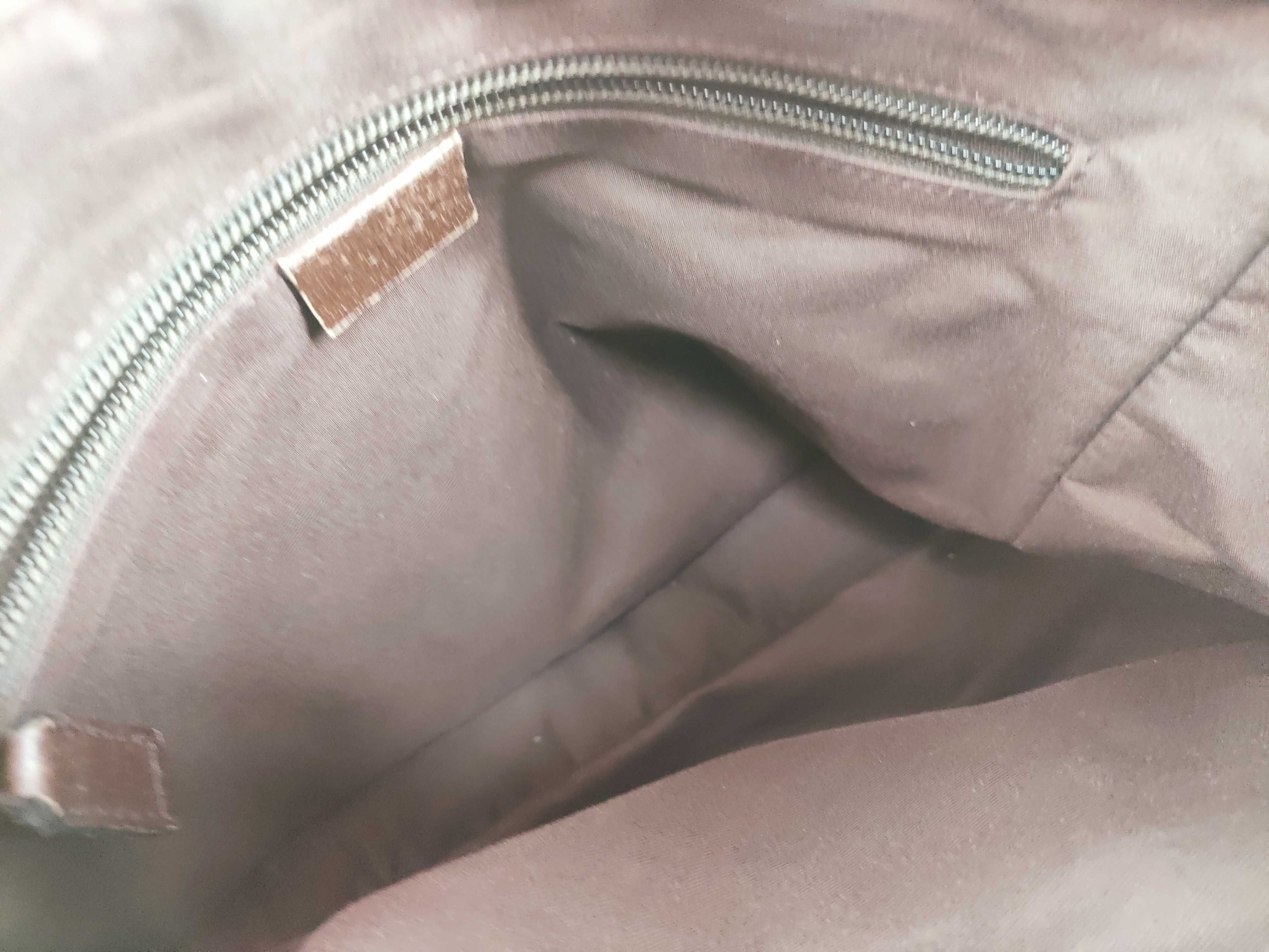 GG Canvas Shoulder Bag 131211214397 — view 10