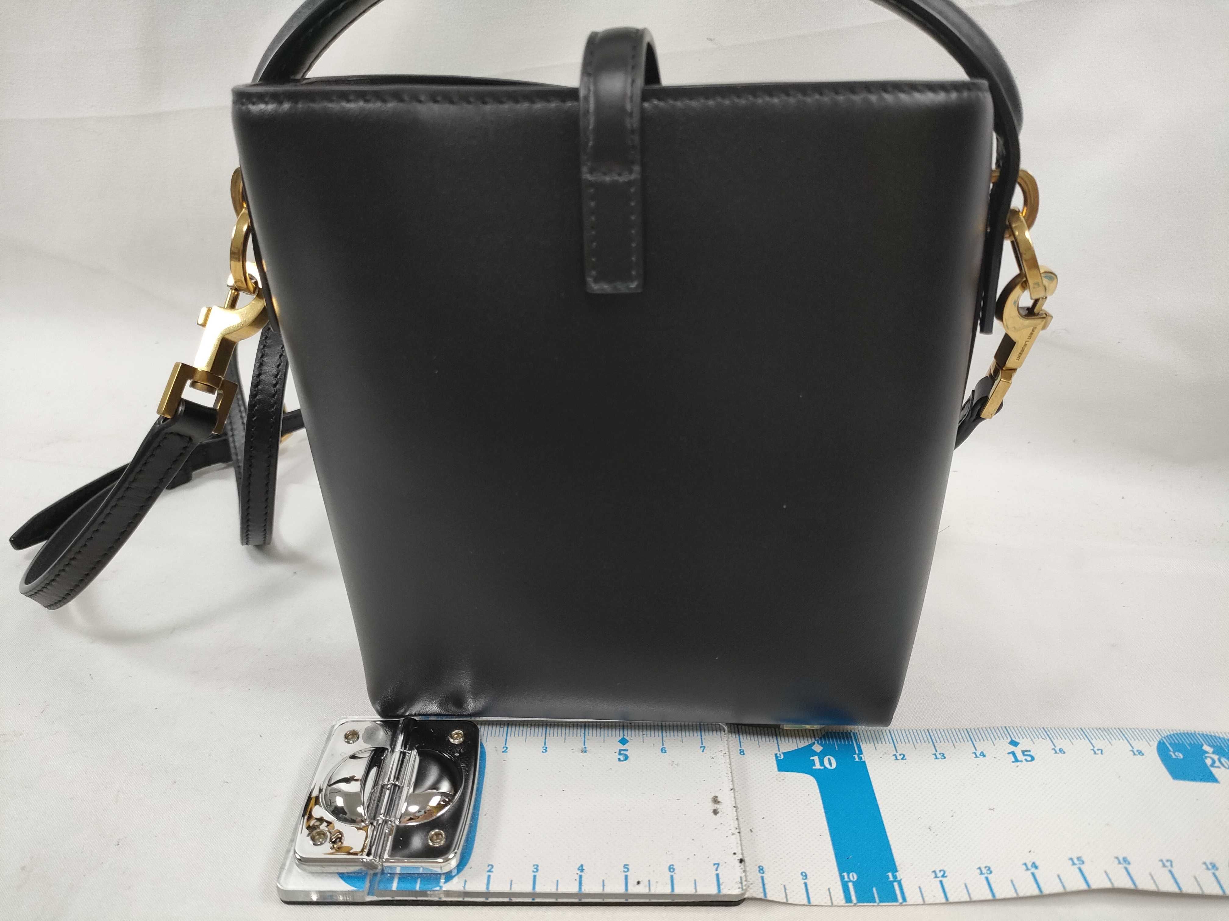 Bucket Bag LE17 Leather Black Handbag — view 2