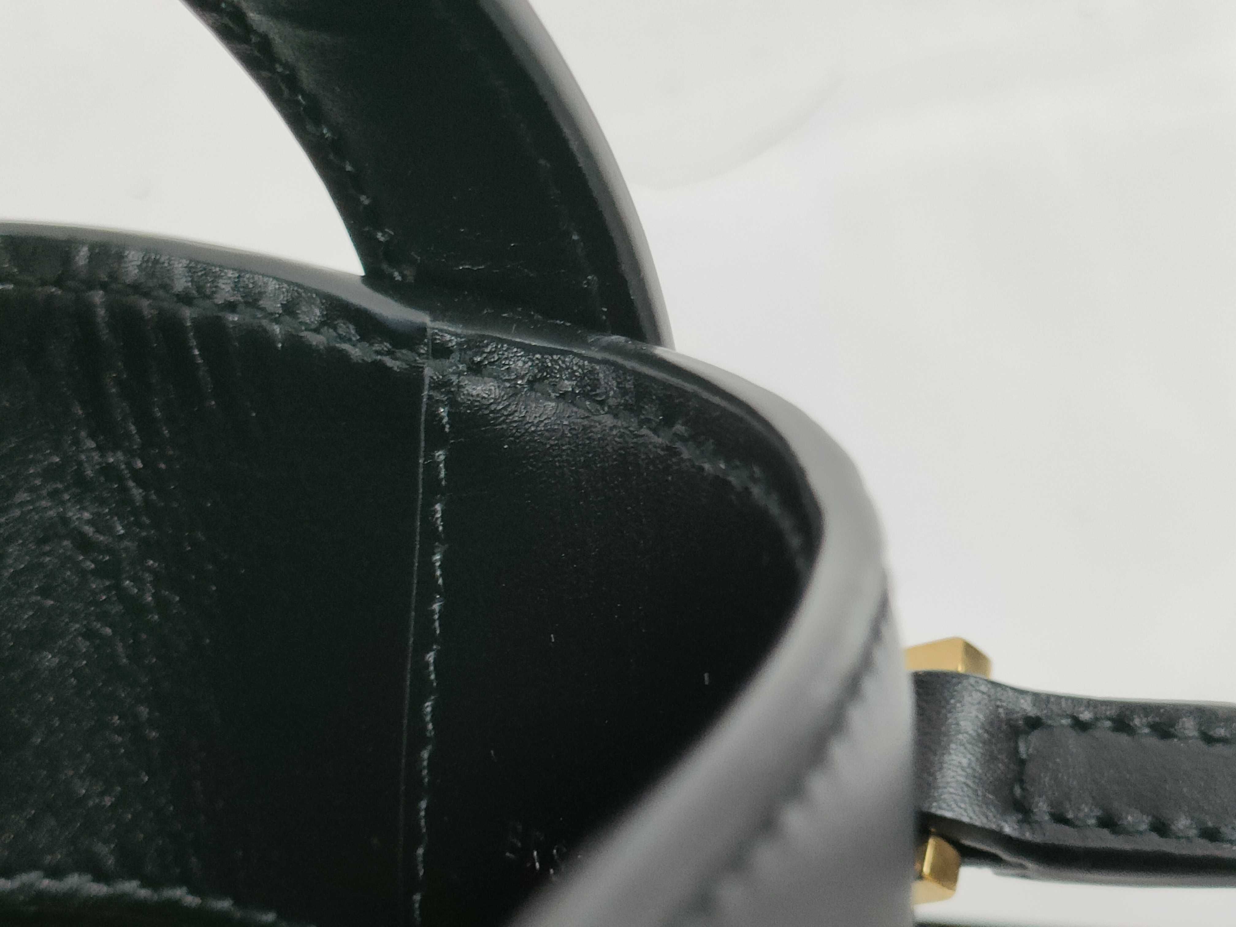 Bucket Bag LE17 Leather Black Handbag — view 12