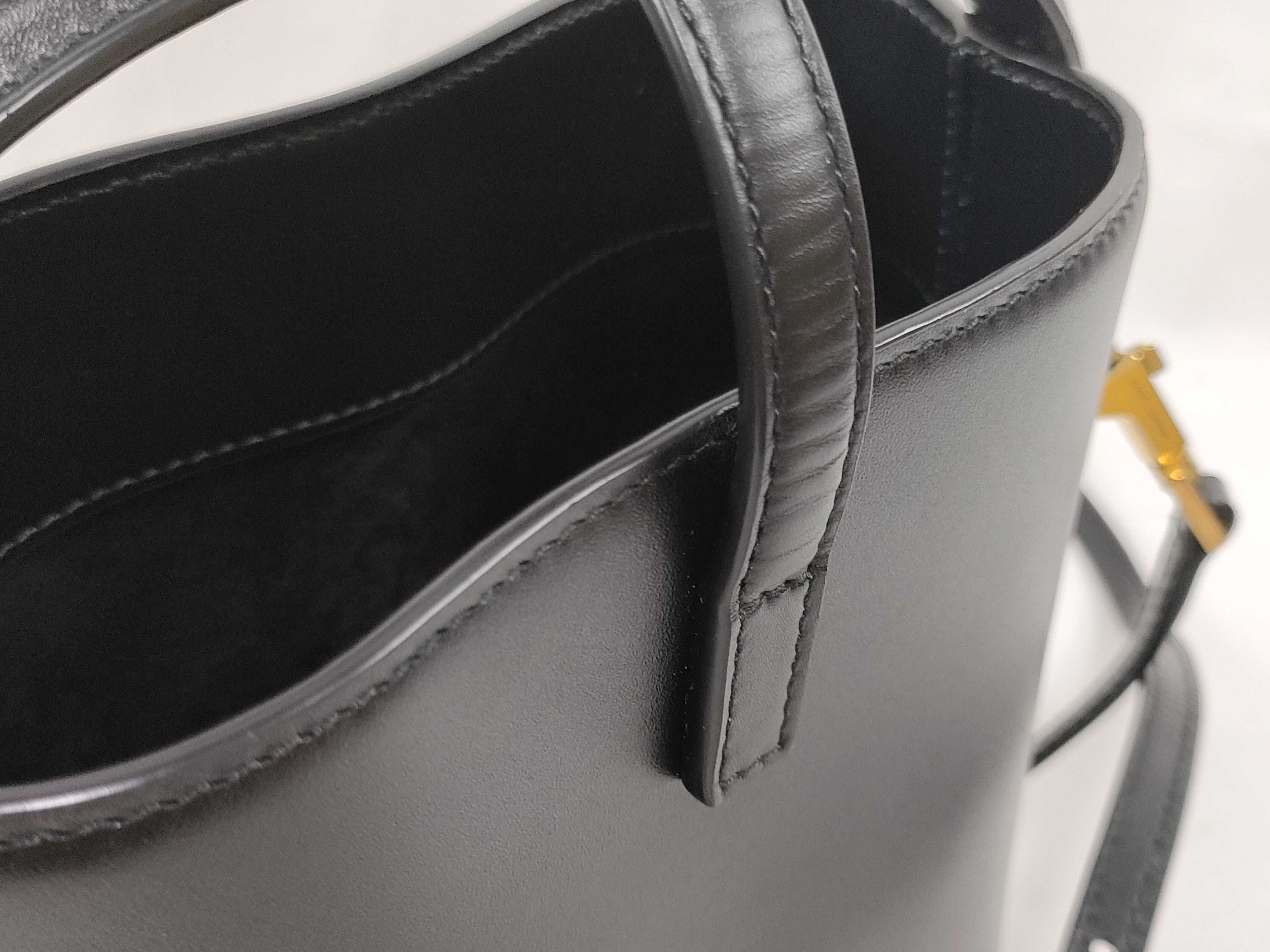 Bucket Bag LE17 Leather Black Handbag — view 14
