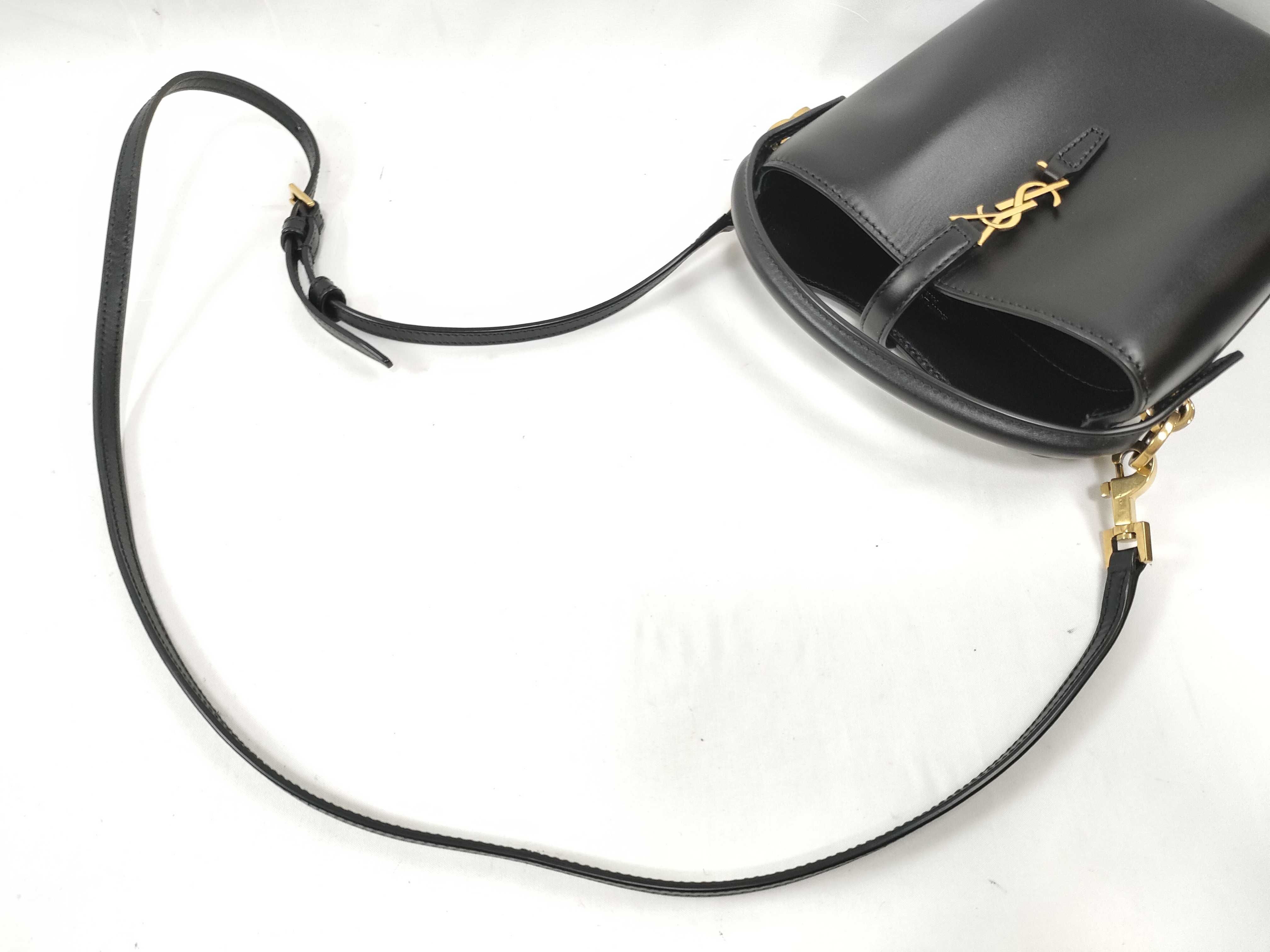 Bucket Bag LE17 Leather Black Handbag — view 3