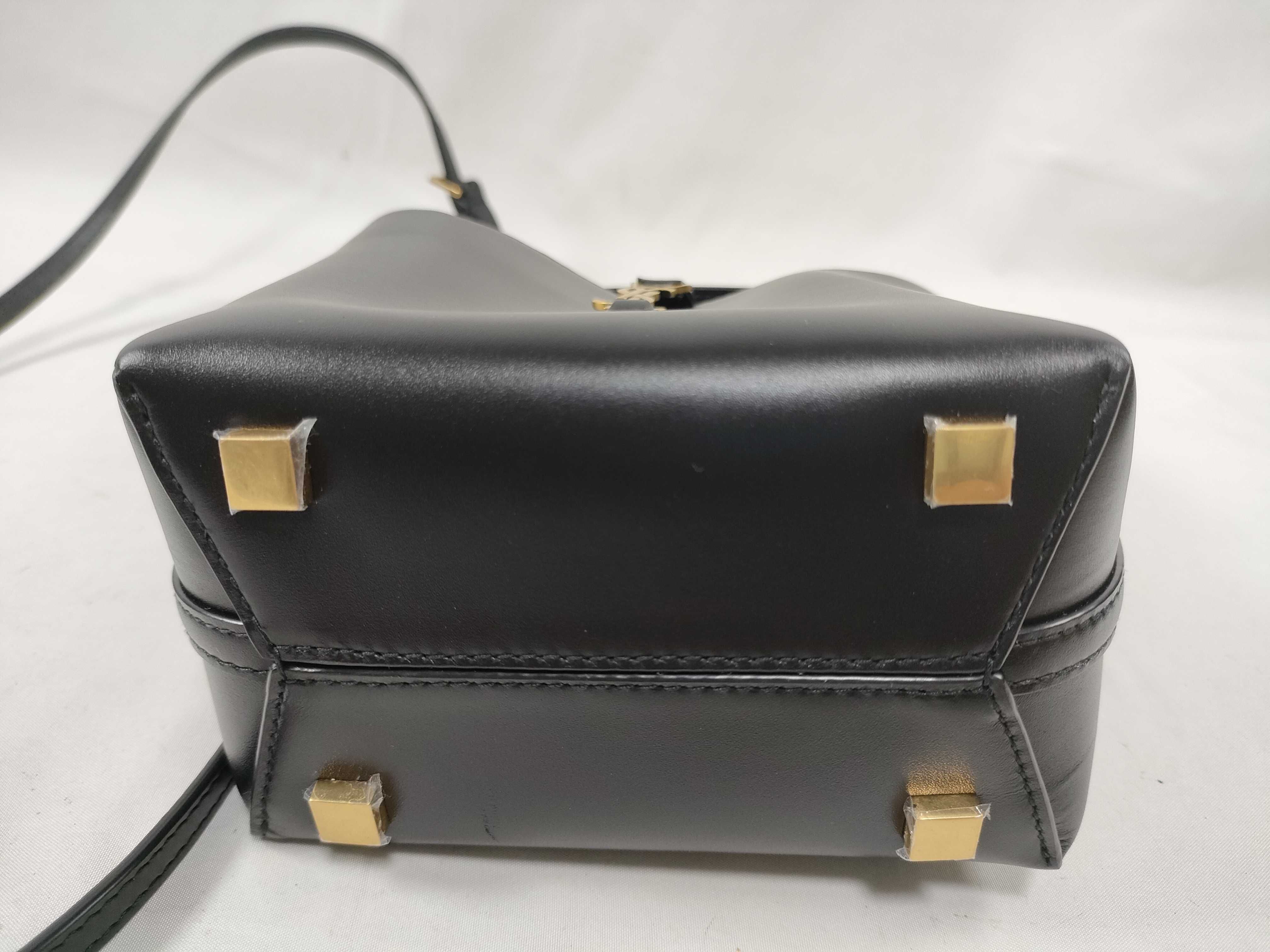 Bucket Bag LE17 Leather Black Handbag — view 6