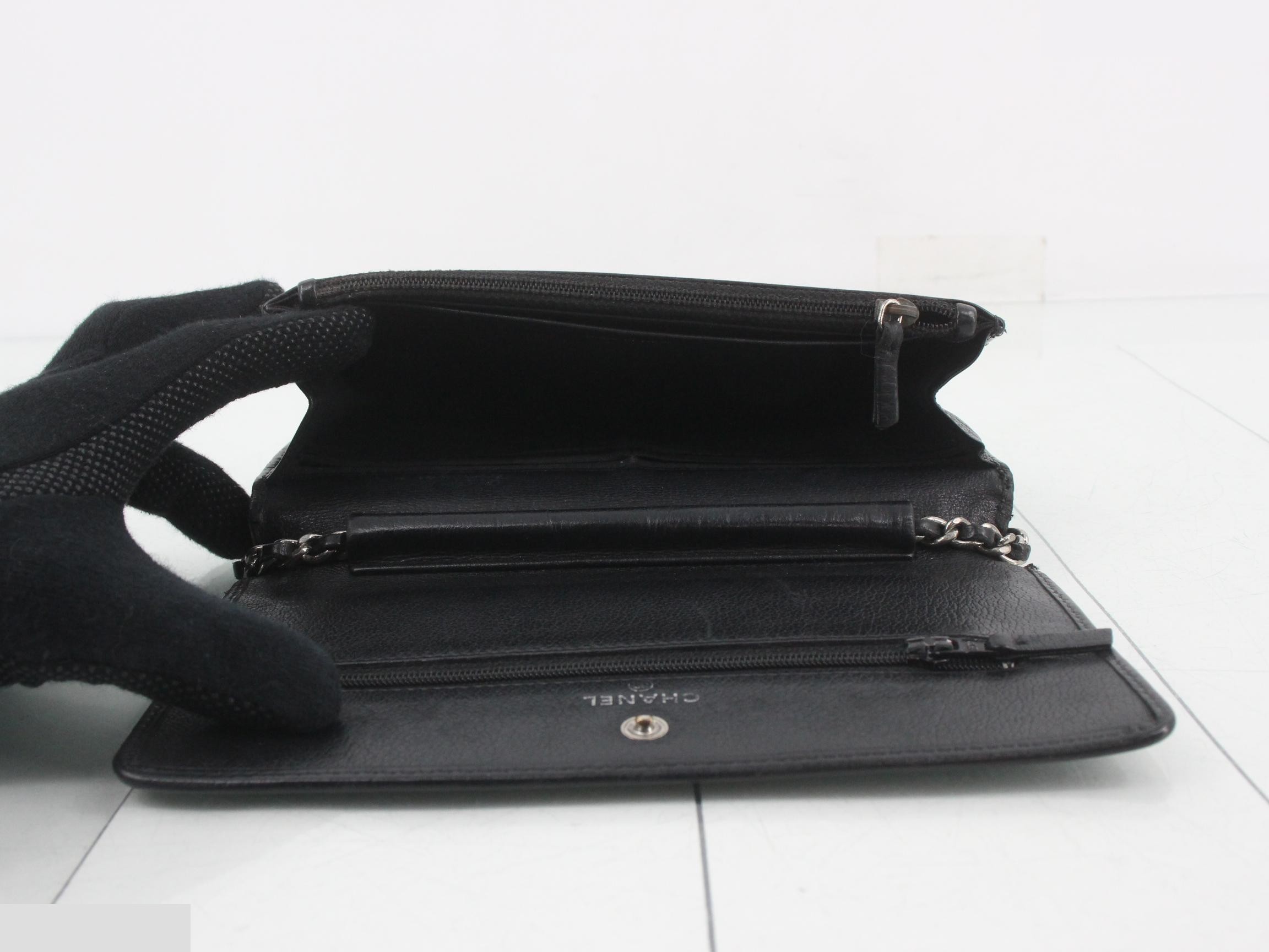Camellia Black Shoulder Bag — view 4
