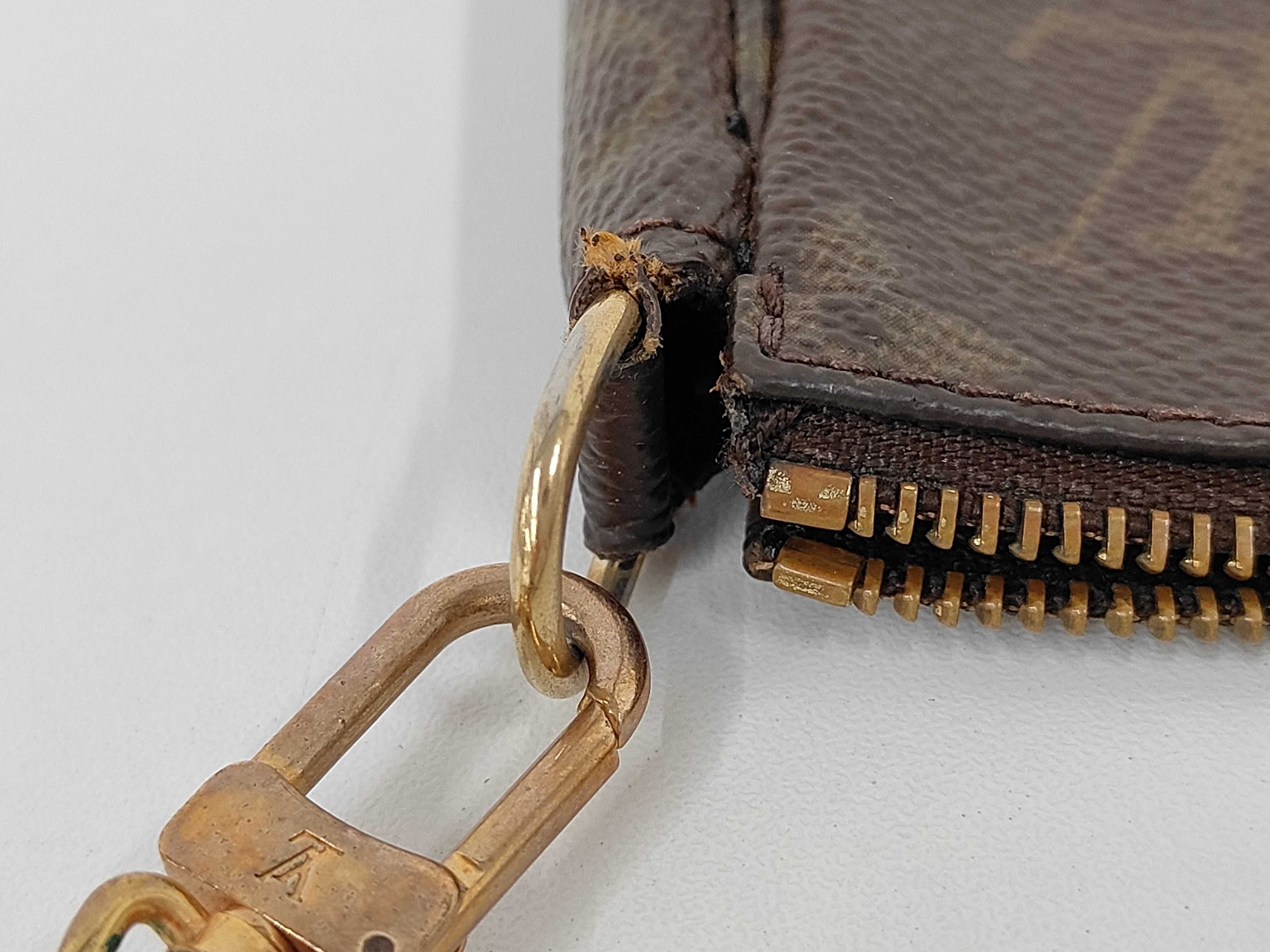 Monogram Louis Vuitton Pochette Accessoires M51980 AR1919 Monogram Pouch — view 7