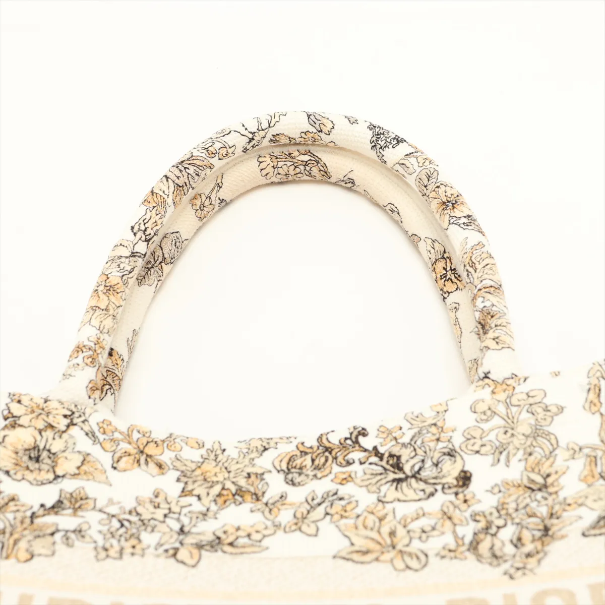 Book Tote Medium Canvas Tote Bag White x Gold Lucky Star — view 6