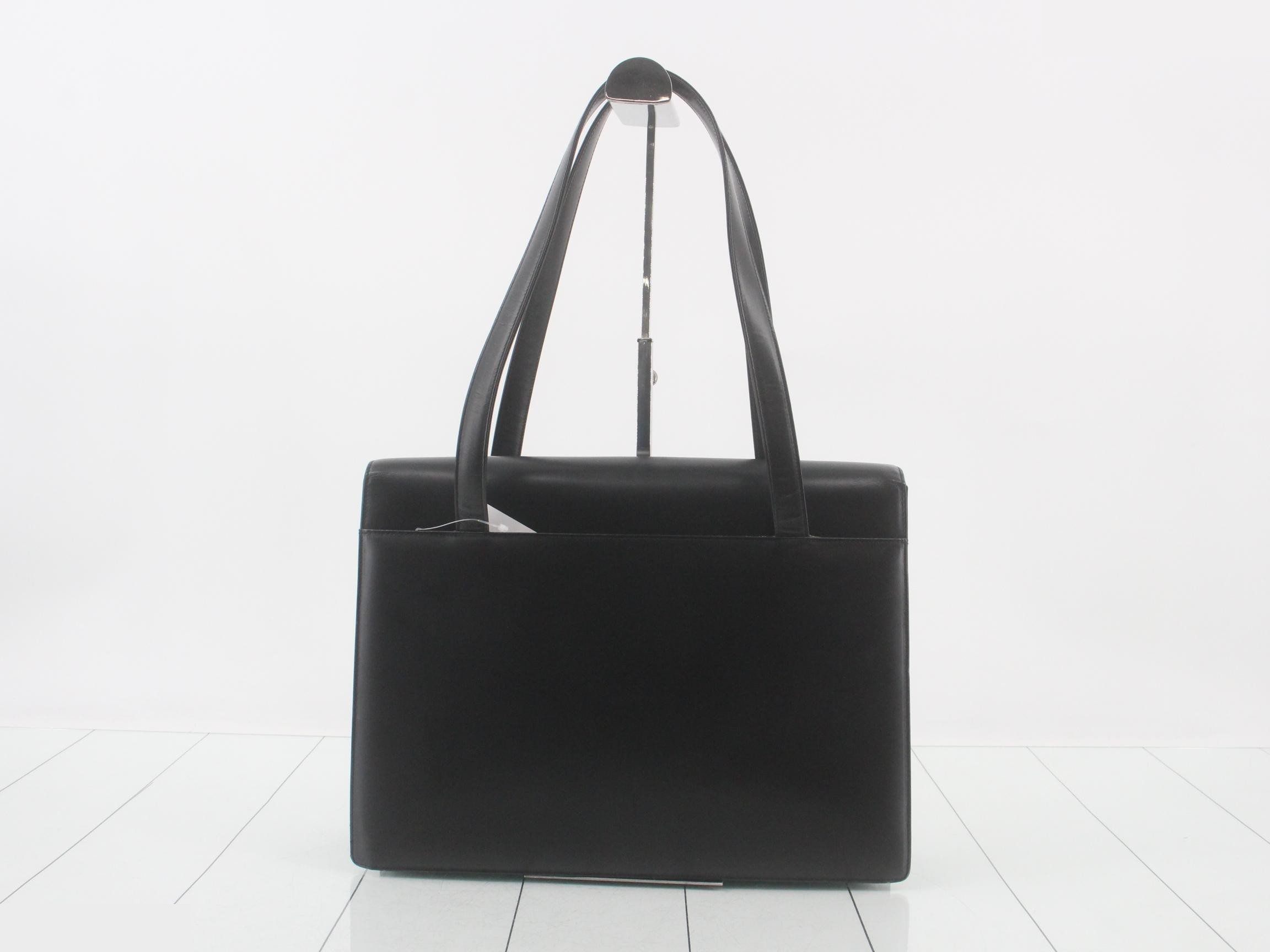handbag — view 2