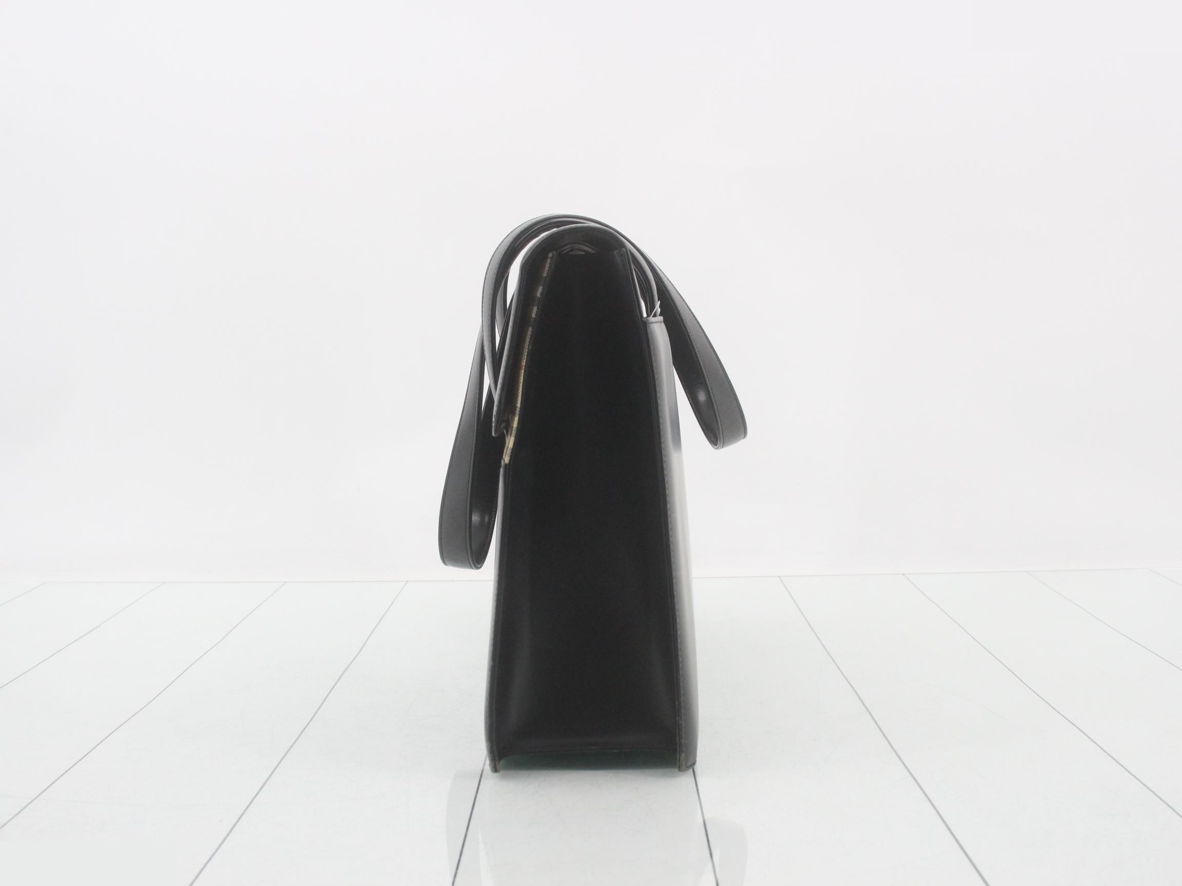 handbag — view 3