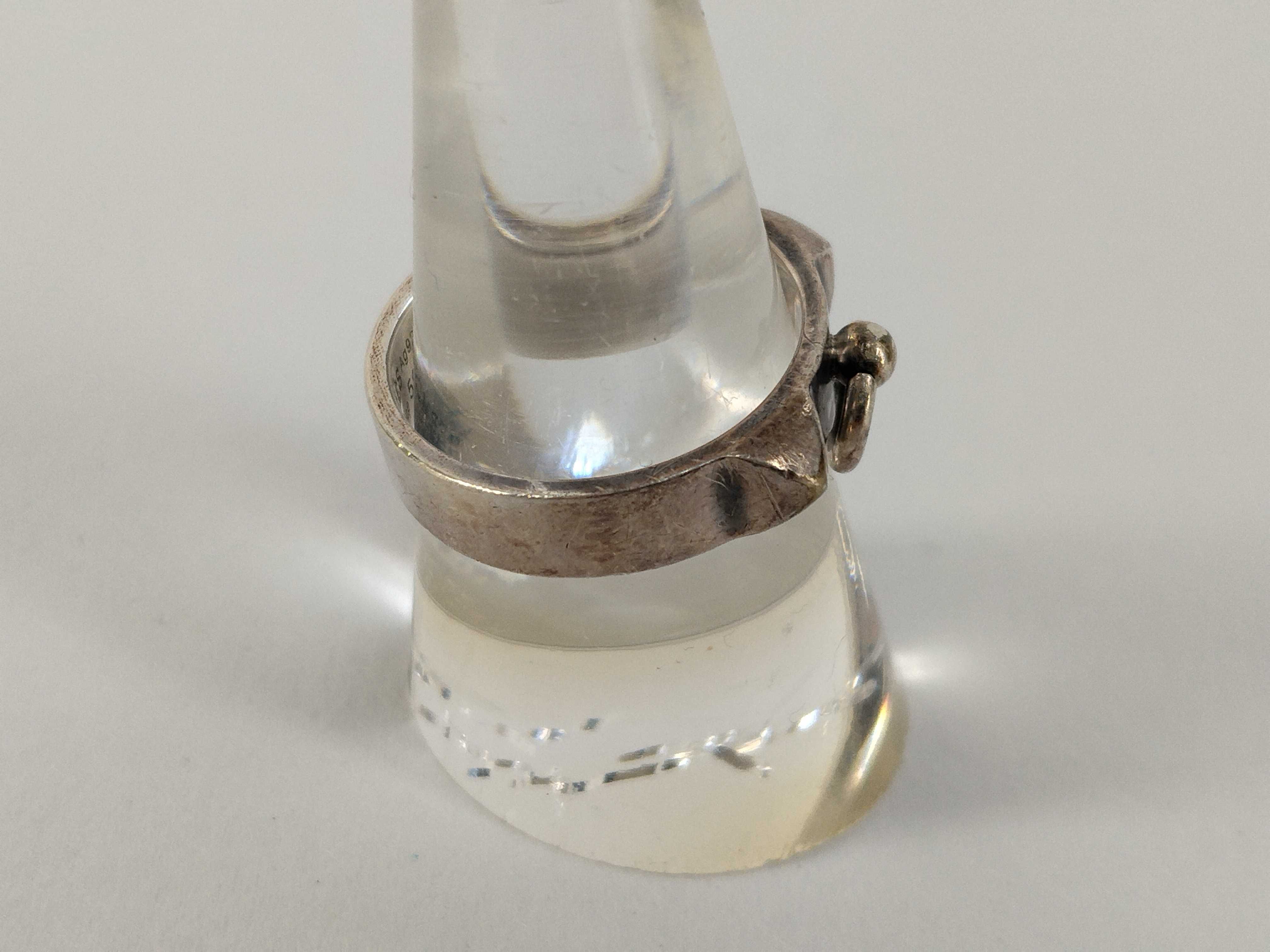 ring — view 3