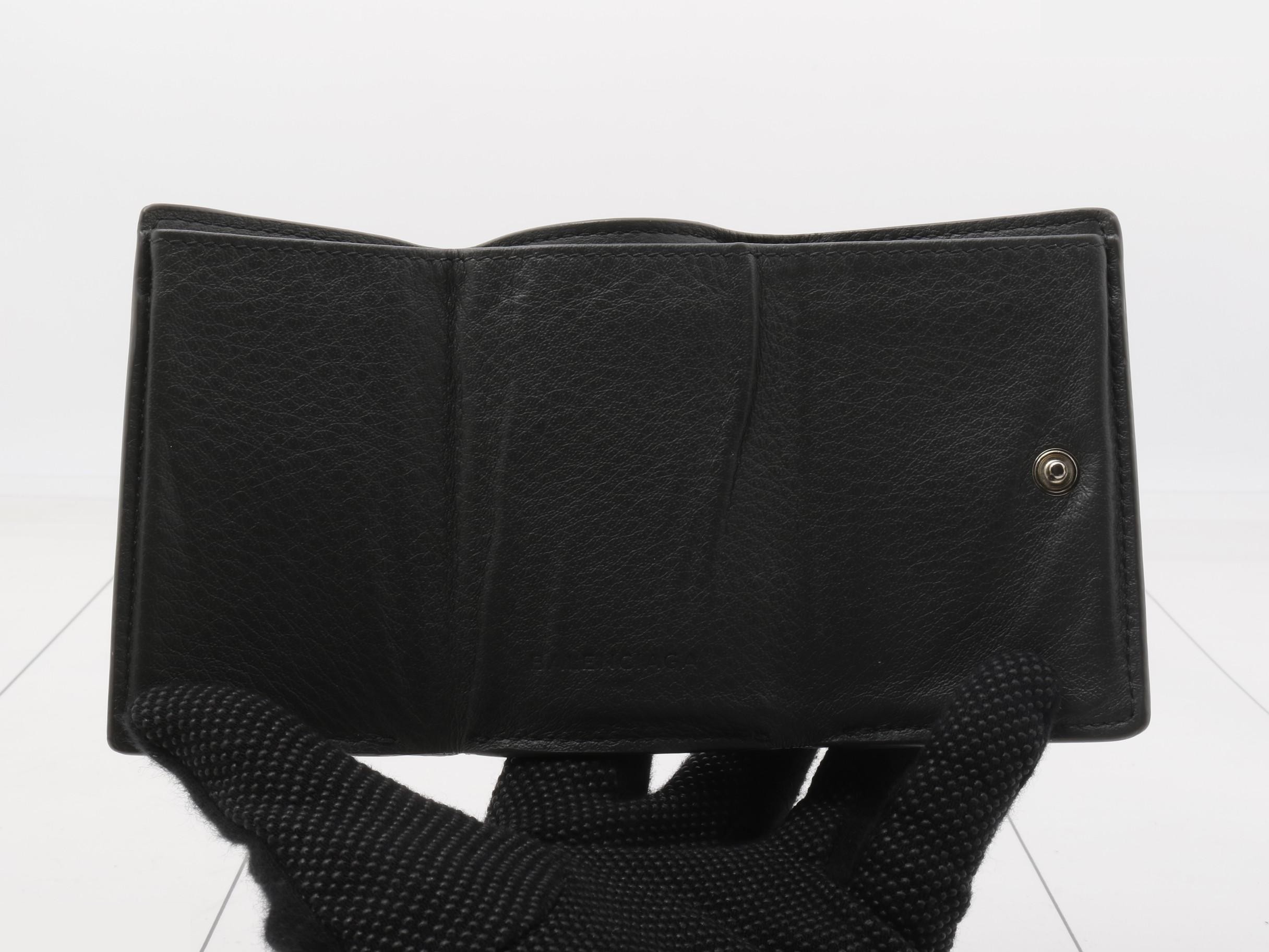folding wallet — view 4