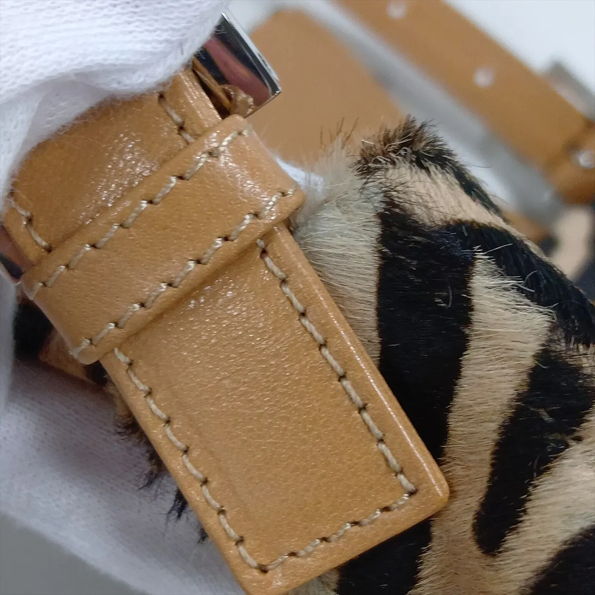 [Individually packaged] Fendi Mamma Bucket Calf Hair x Leather Shoulder Bag, Beige — view 13