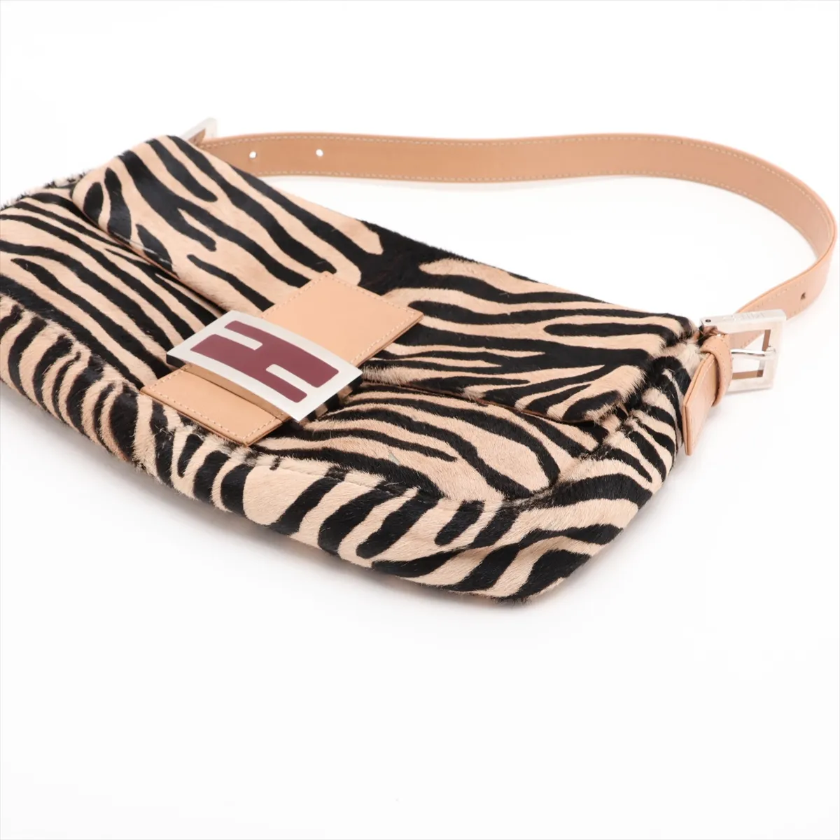 [Individually packaged] Fendi Mamma Bucket Calf Hair x Leather Shoulder Bag, Beige — view 3