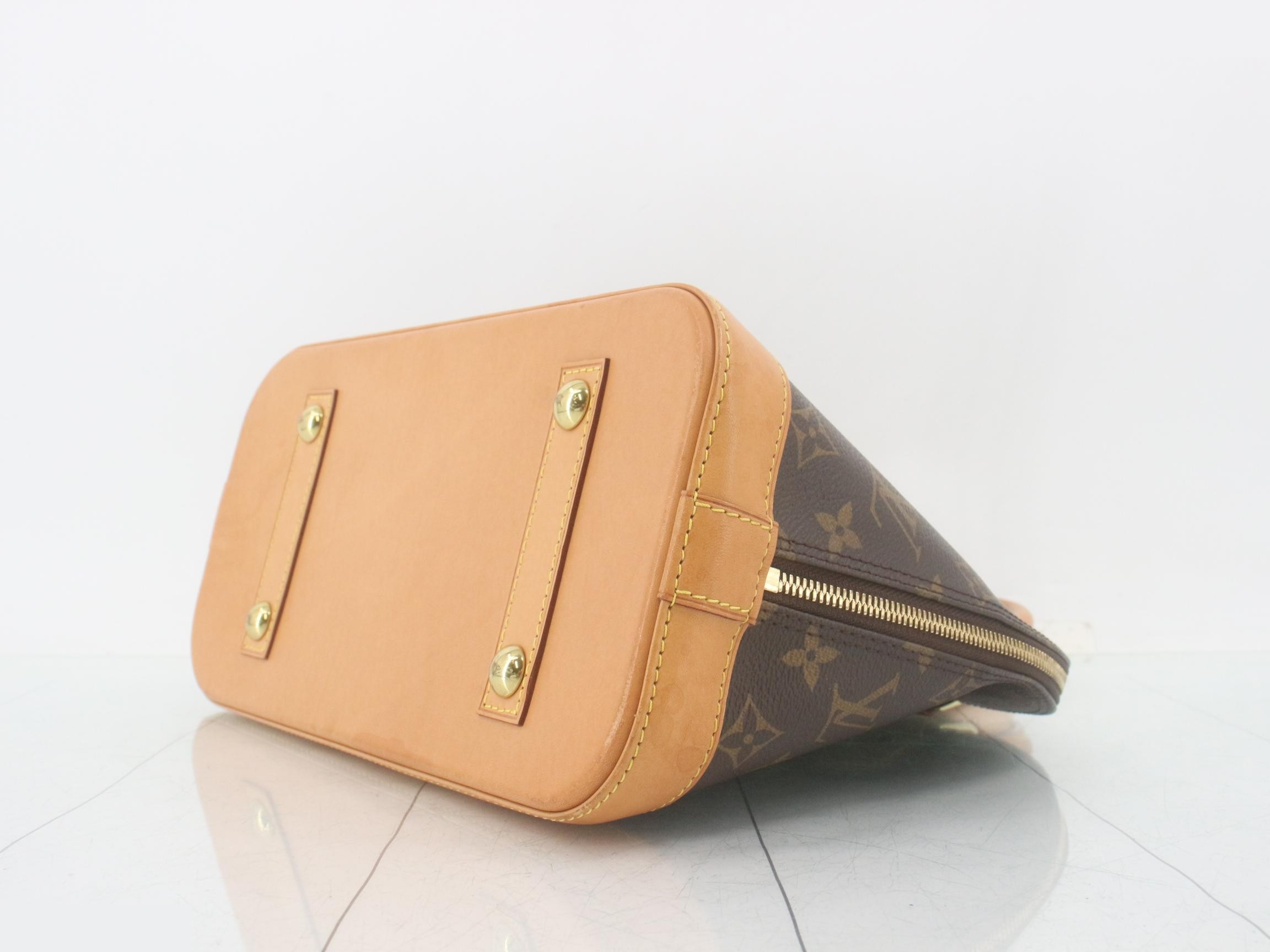 Alma PM with padlock, 2 keys, and clochette. — view 6