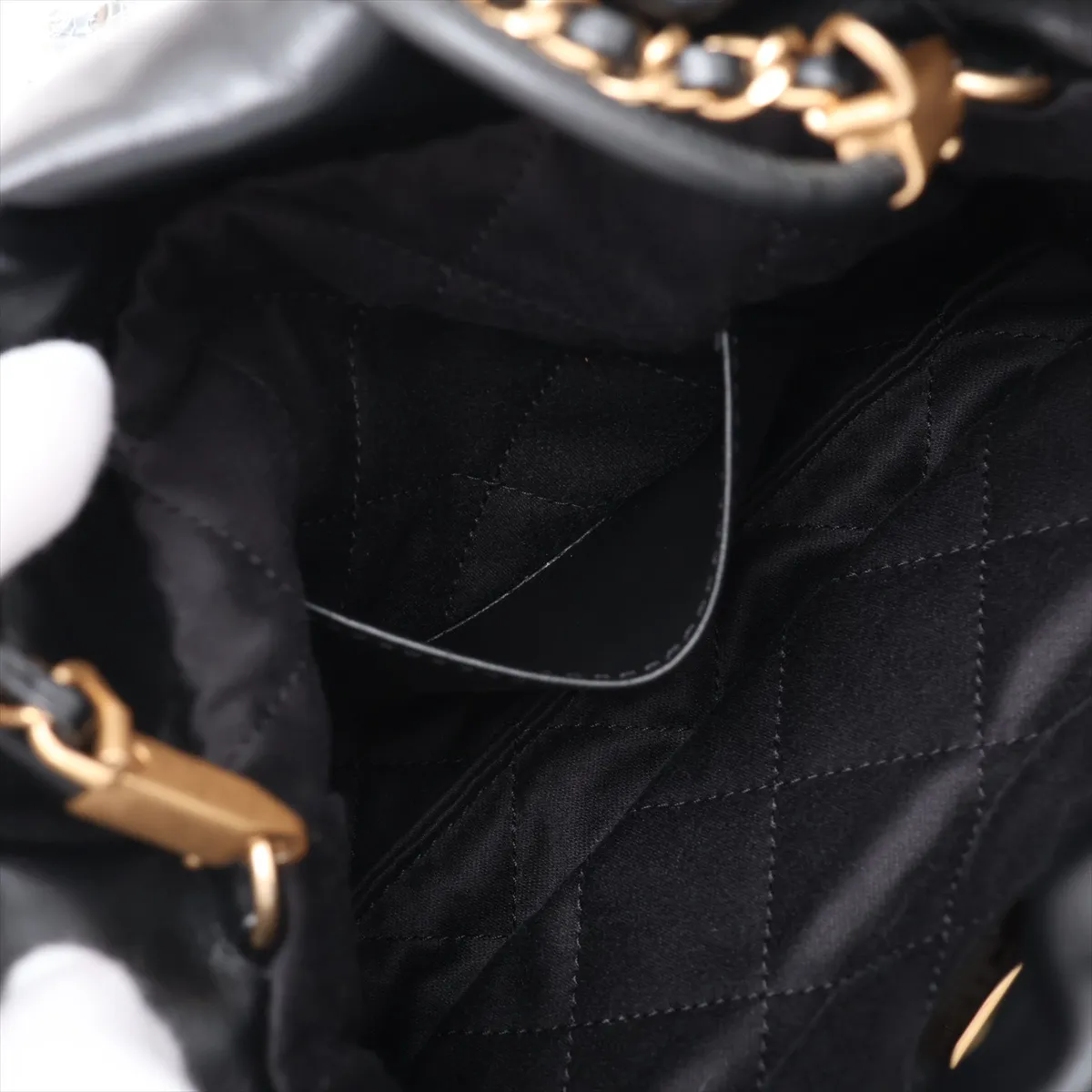 22 Mini Shiny Calfskin Chain Shoulder Bag Black Gold Hardware Random Plate AS3980 — view 7