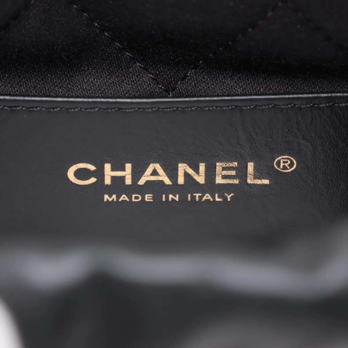 22 Mini Shiny Calfskin Chain Shoulder Bag Black Gold Hardware Random Plate AS3980 — view 8
