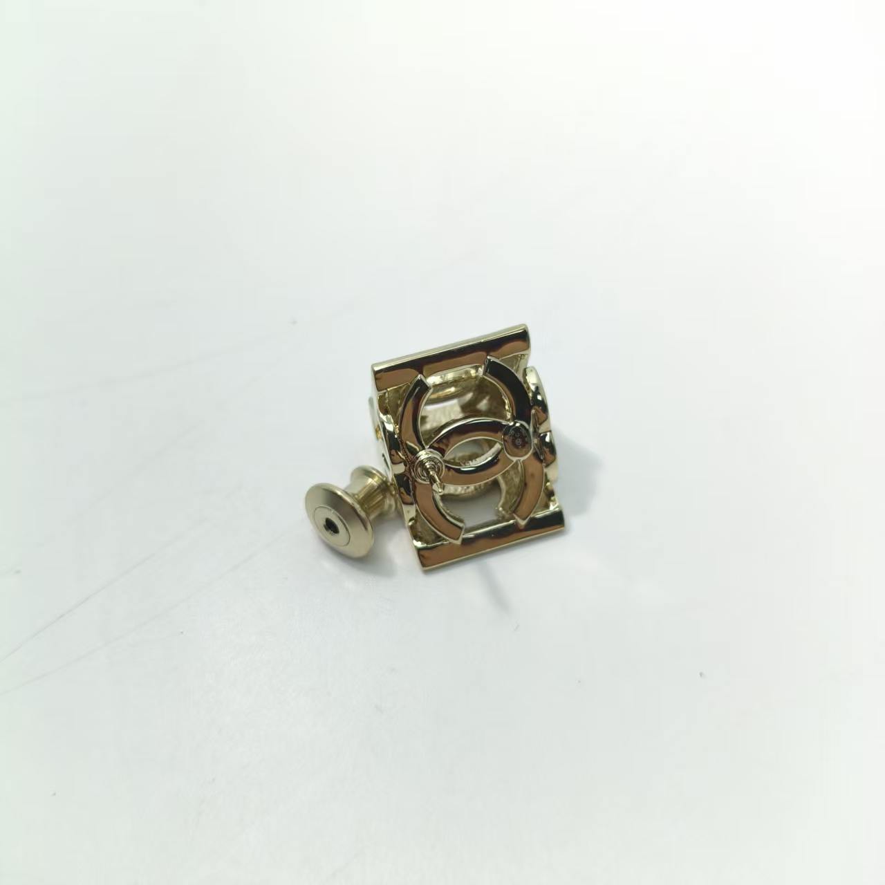 【*Shipped from: China*】CHANEL Plated Brooch — view 5