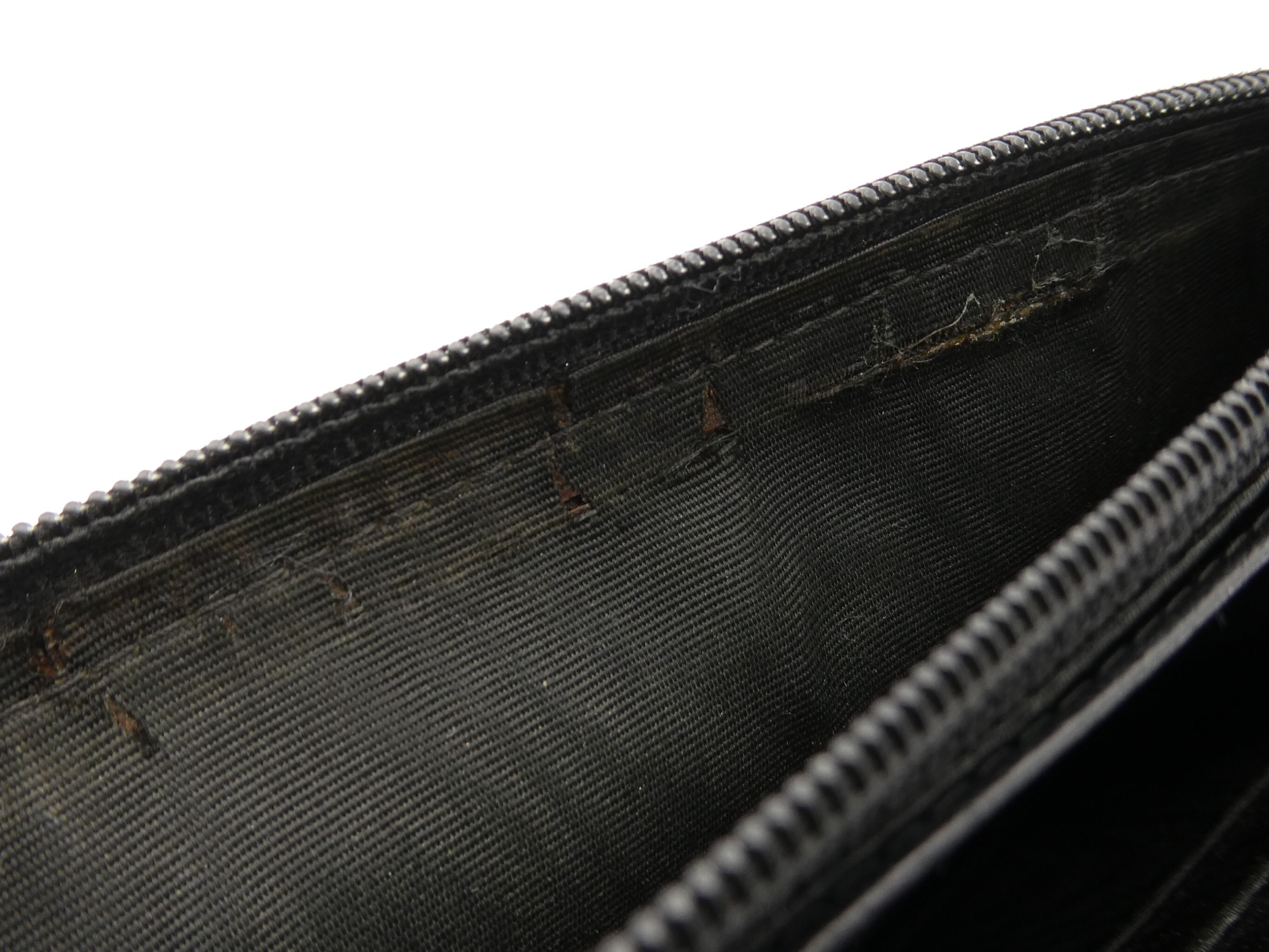 Caviar Skin Coco Mark Chain Wallet Shoulder Bag — view 11