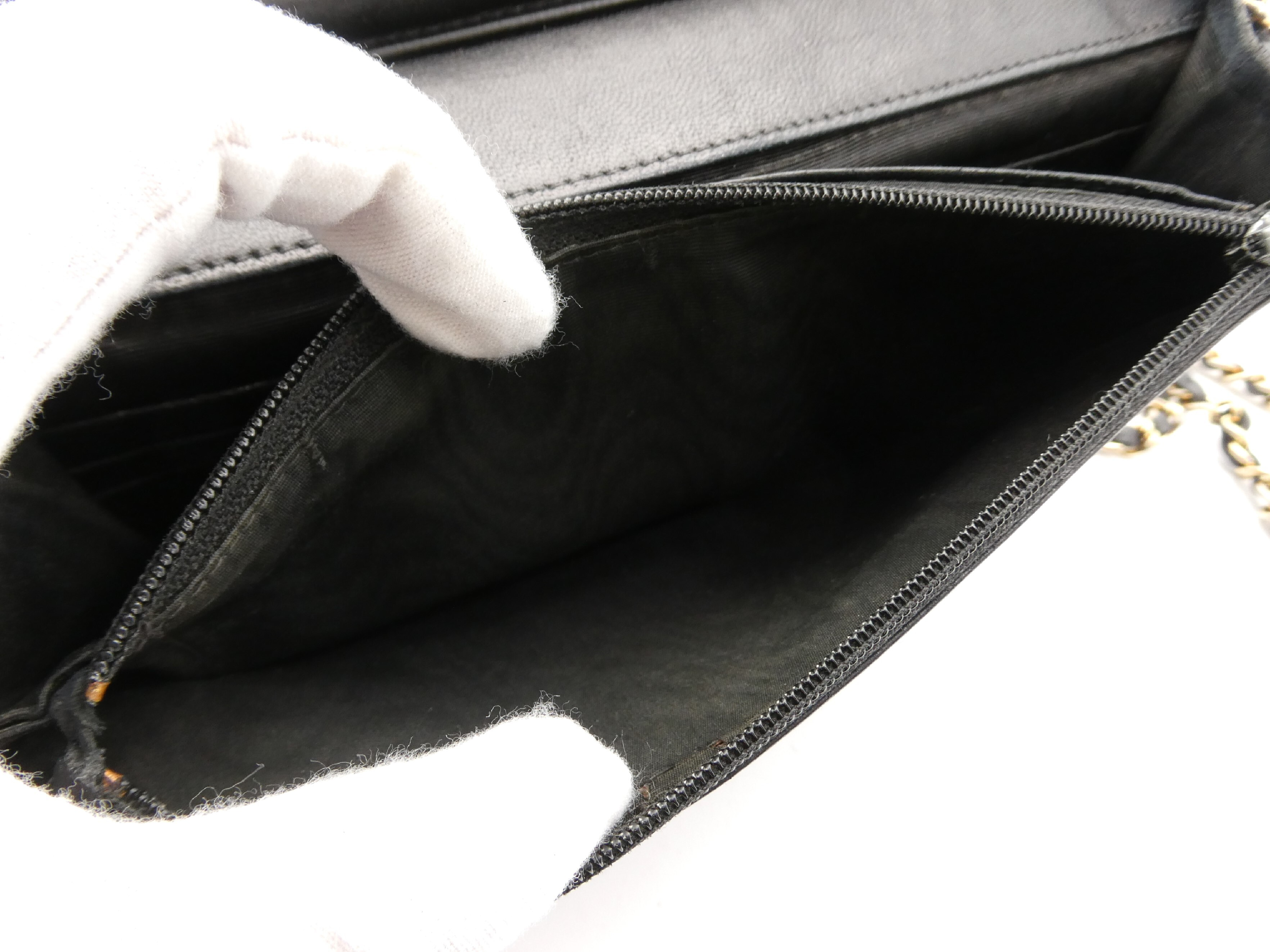 Caviar Skin Coco Mark Chain Wallet Shoulder Bag — view 8