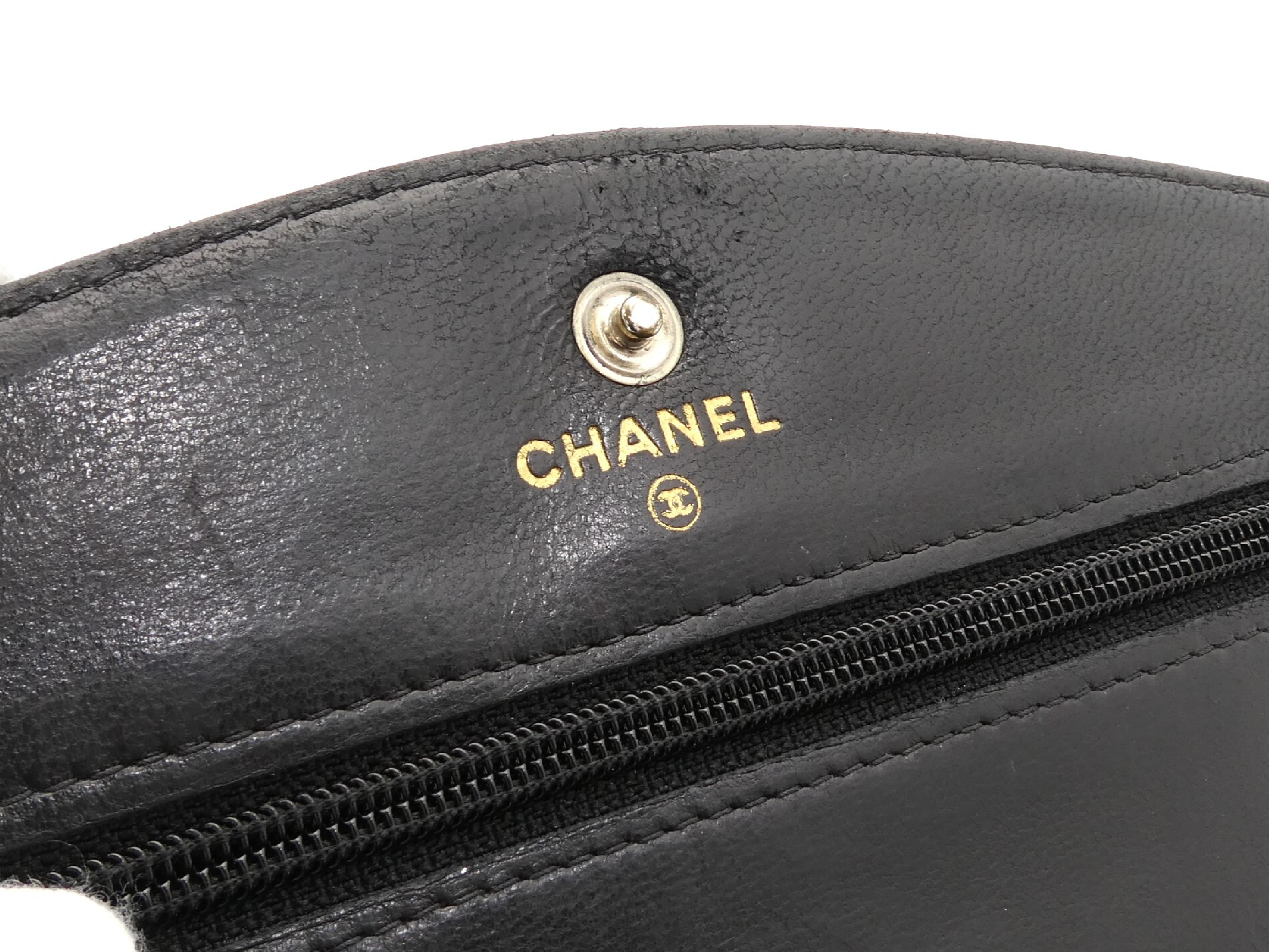 Caviar Skin Coco Mark Chain Wallet Shoulder Bag — view 9