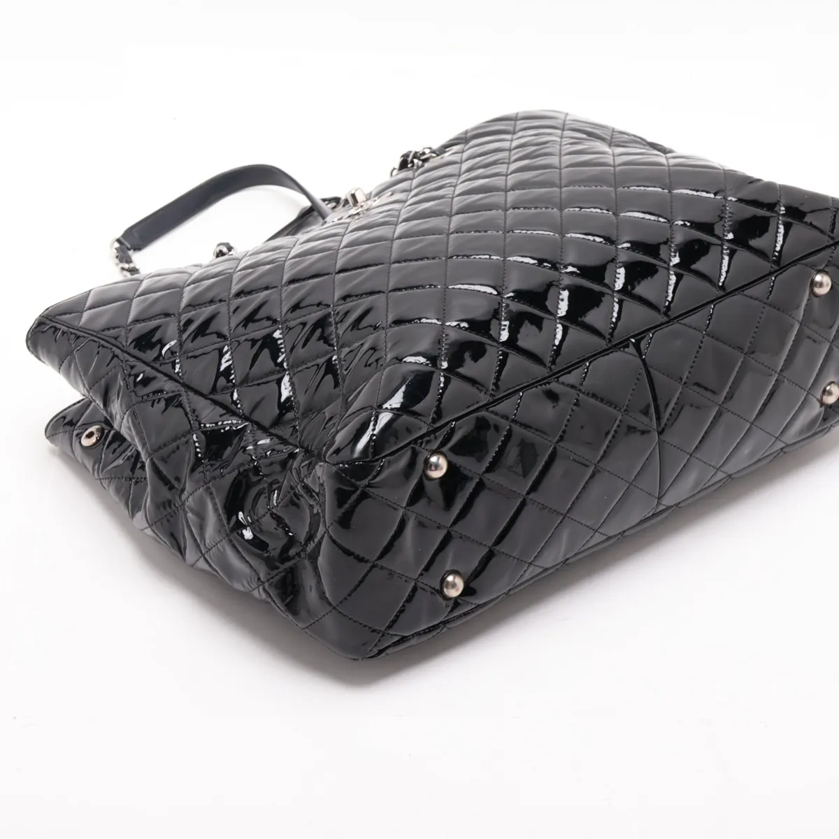 Matelassé Patent Leather Chain Tote Bag, Black, Silver Hardware, Item Number 21957265 (Serial Number 21) — view 4