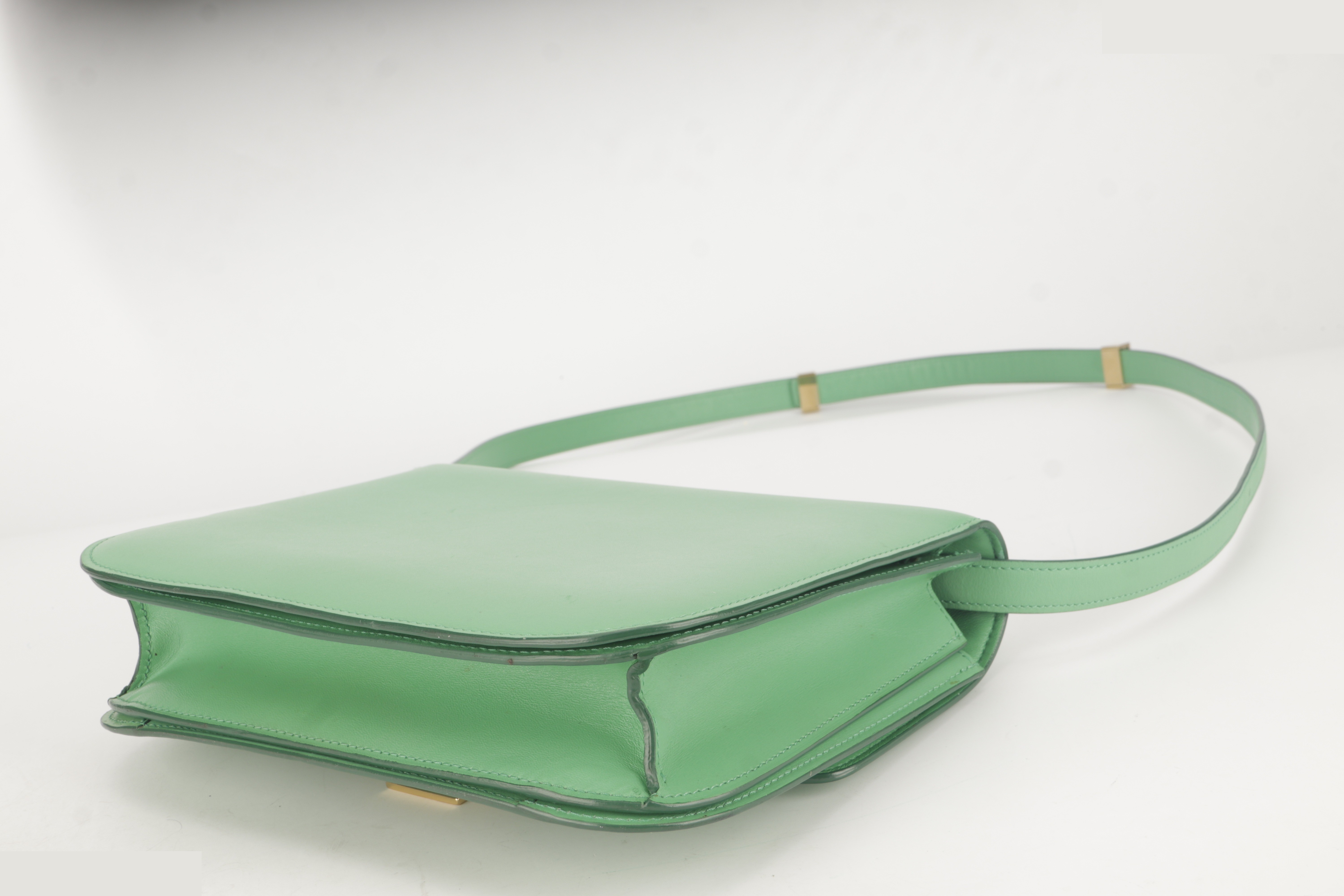 GREEN GOATSKIN MEDIUM FLAP BAG GHW — view 4