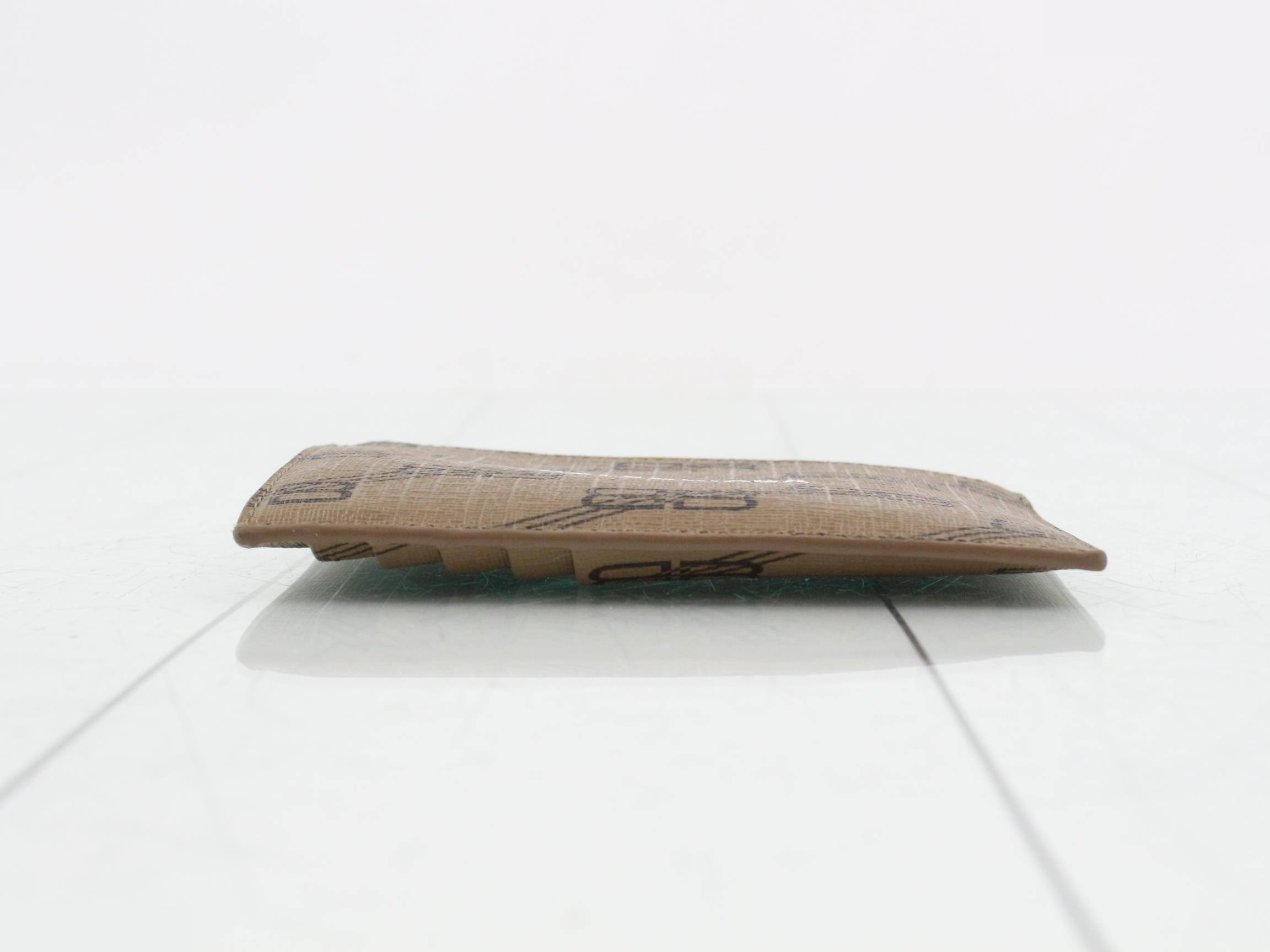 coin case — view 3