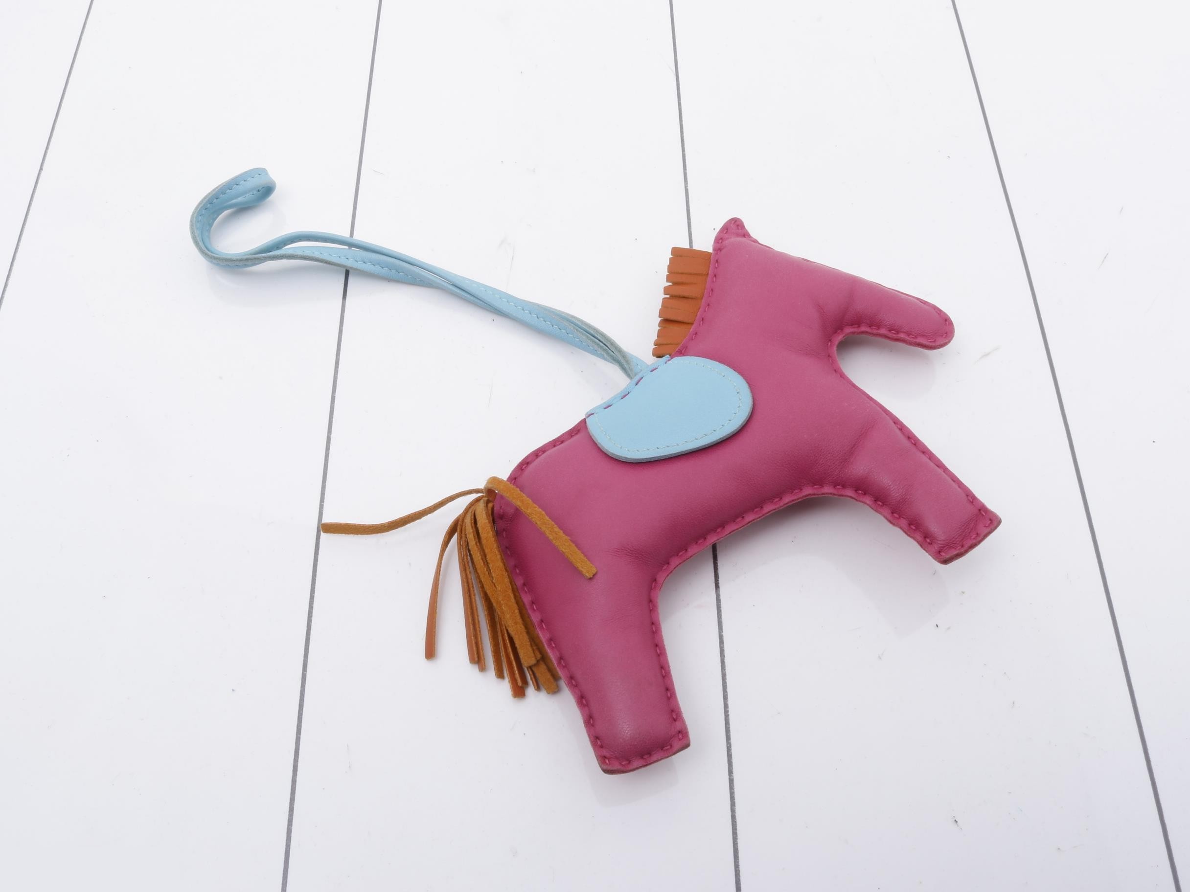 Rodeo Charm — view 2