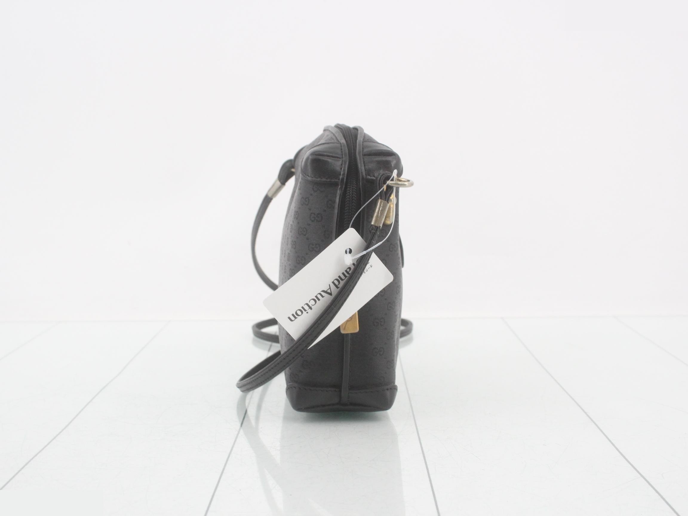Old Gucci Micro GG (Bag) - Shoulder Bag — view 4