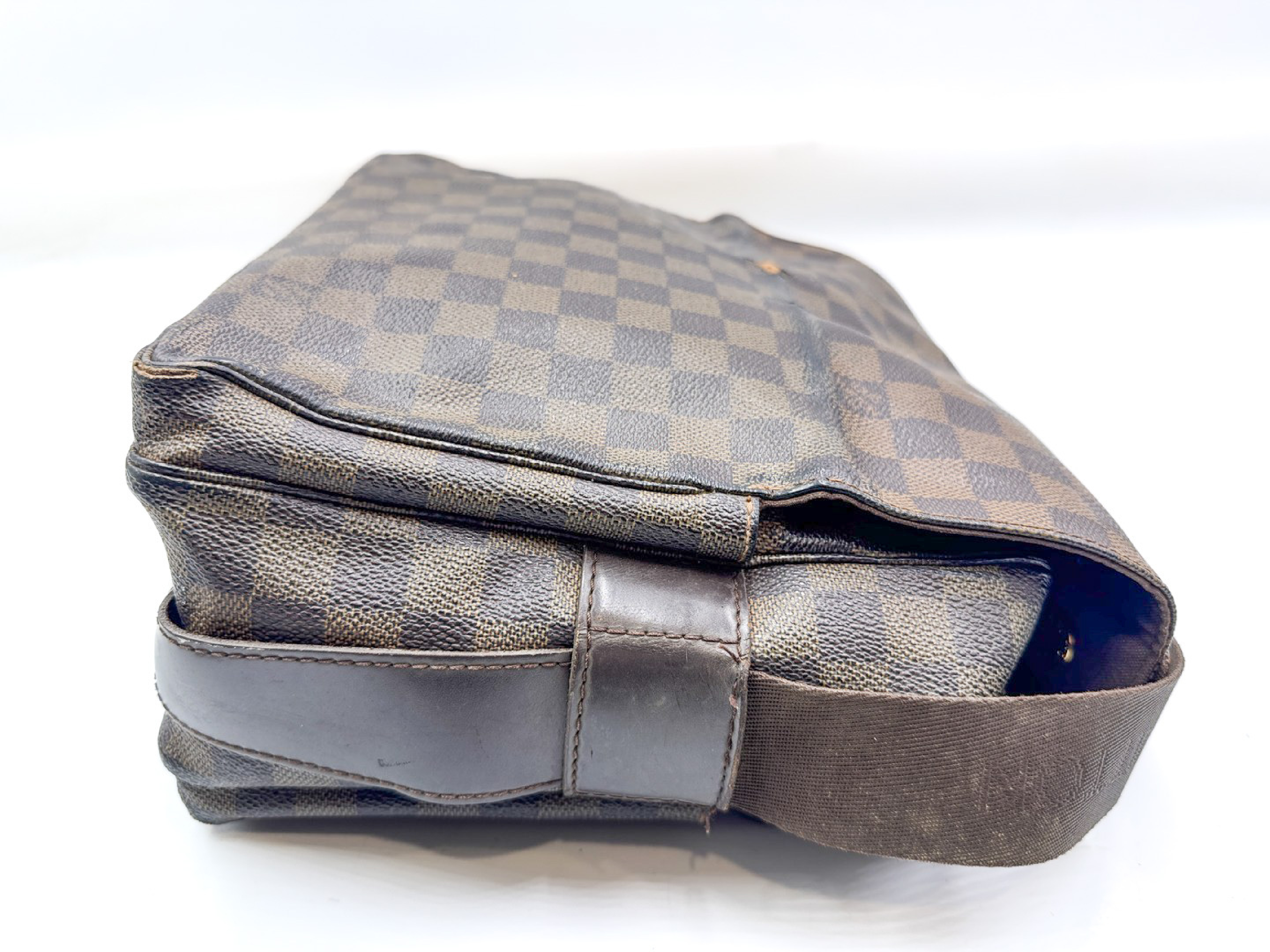 Damier Naviglio N45255 Shoulder Bag — view 5