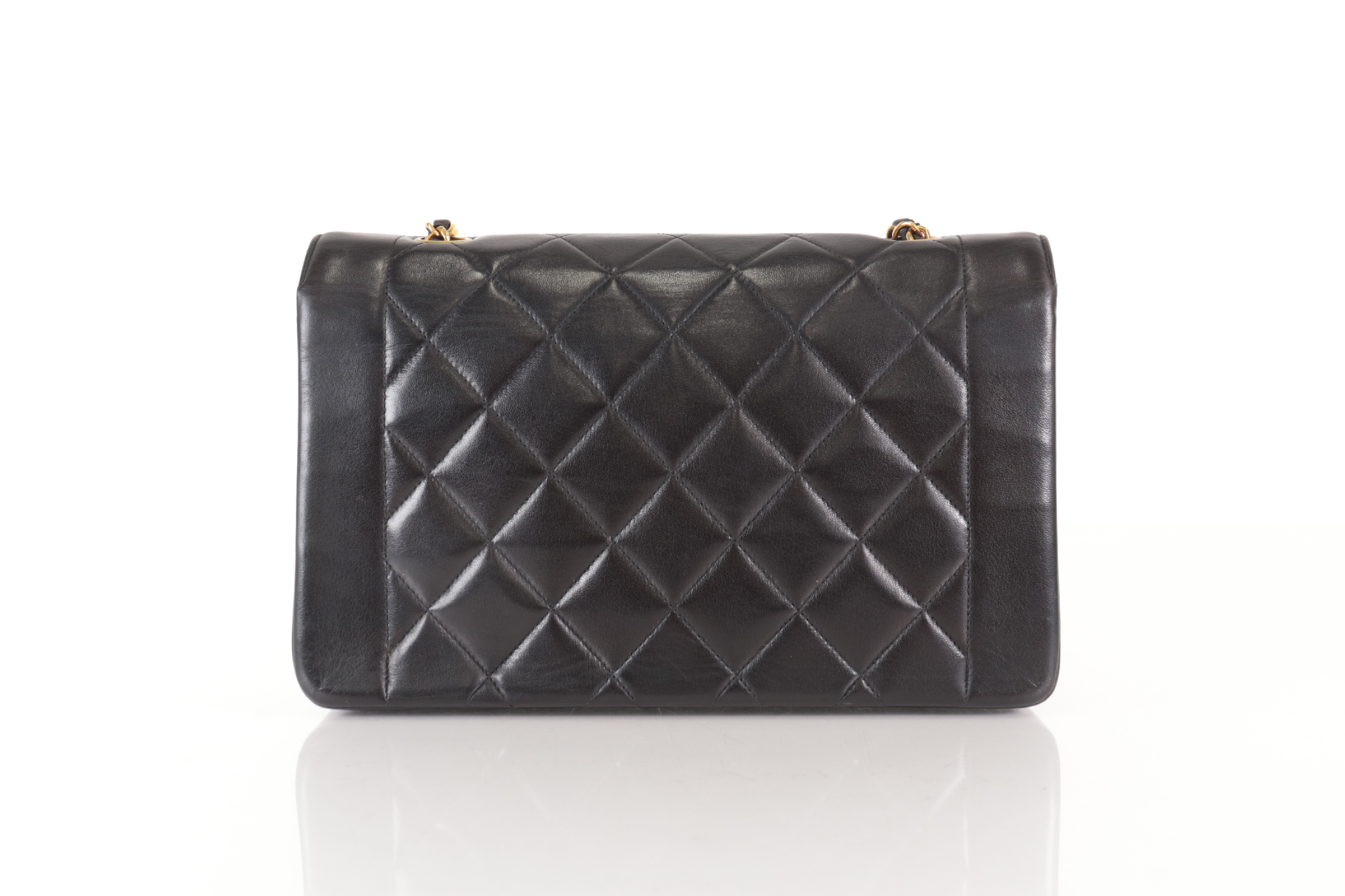 Diana 25 Lambskin Chain Shoulder Bag (Serial No. 2) — view 3