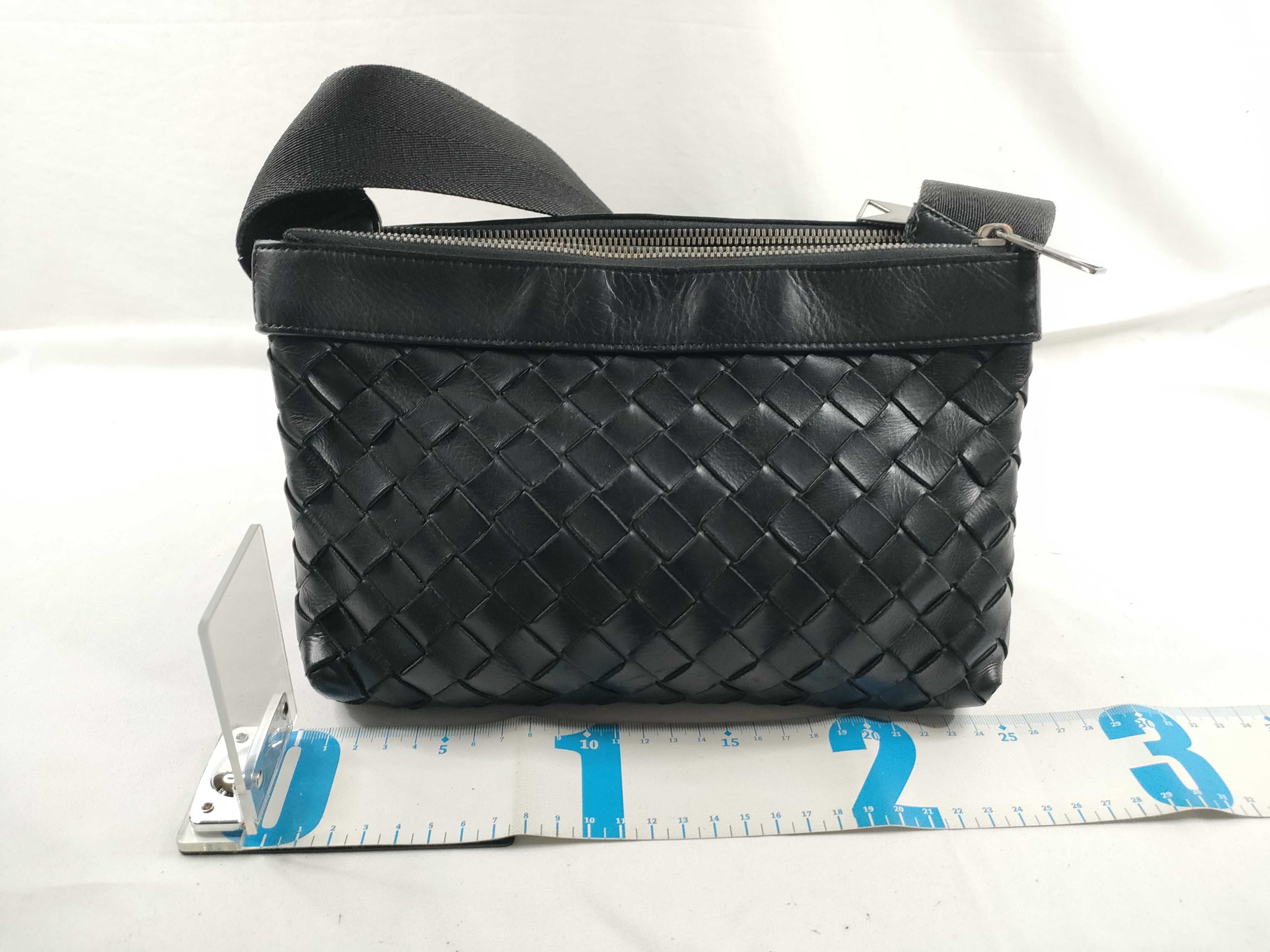 Intrecciato Shoulder Bag, Bottega Veneta Intrecciato Duo Black Body Bag — view 2