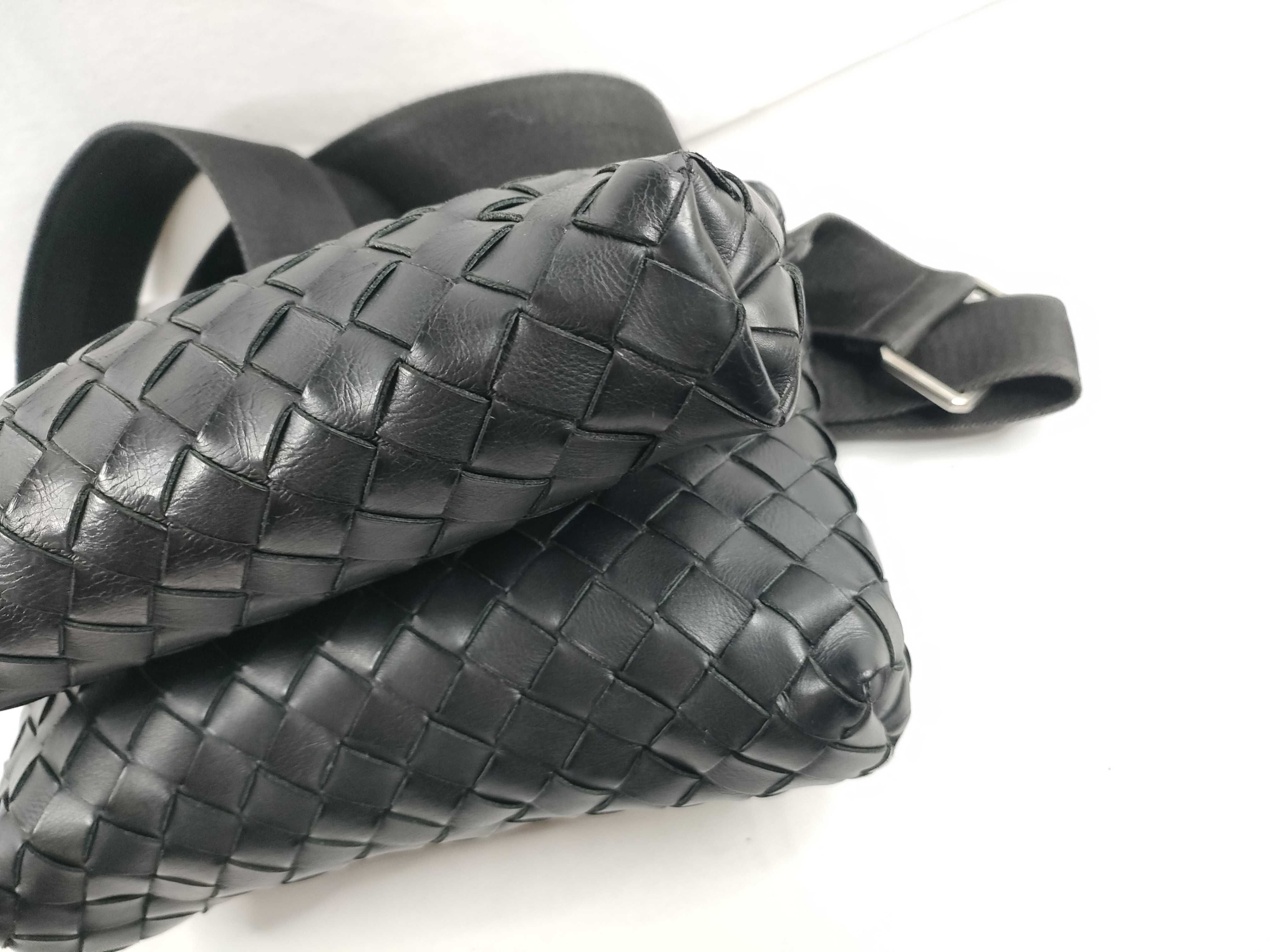Intrecciato Shoulder Bag, Bottega Veneta Intrecciato Duo Black Body Bag — view 5