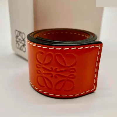 Other lines: Small items, accessories, bracelets, bangles (leather, fabric).