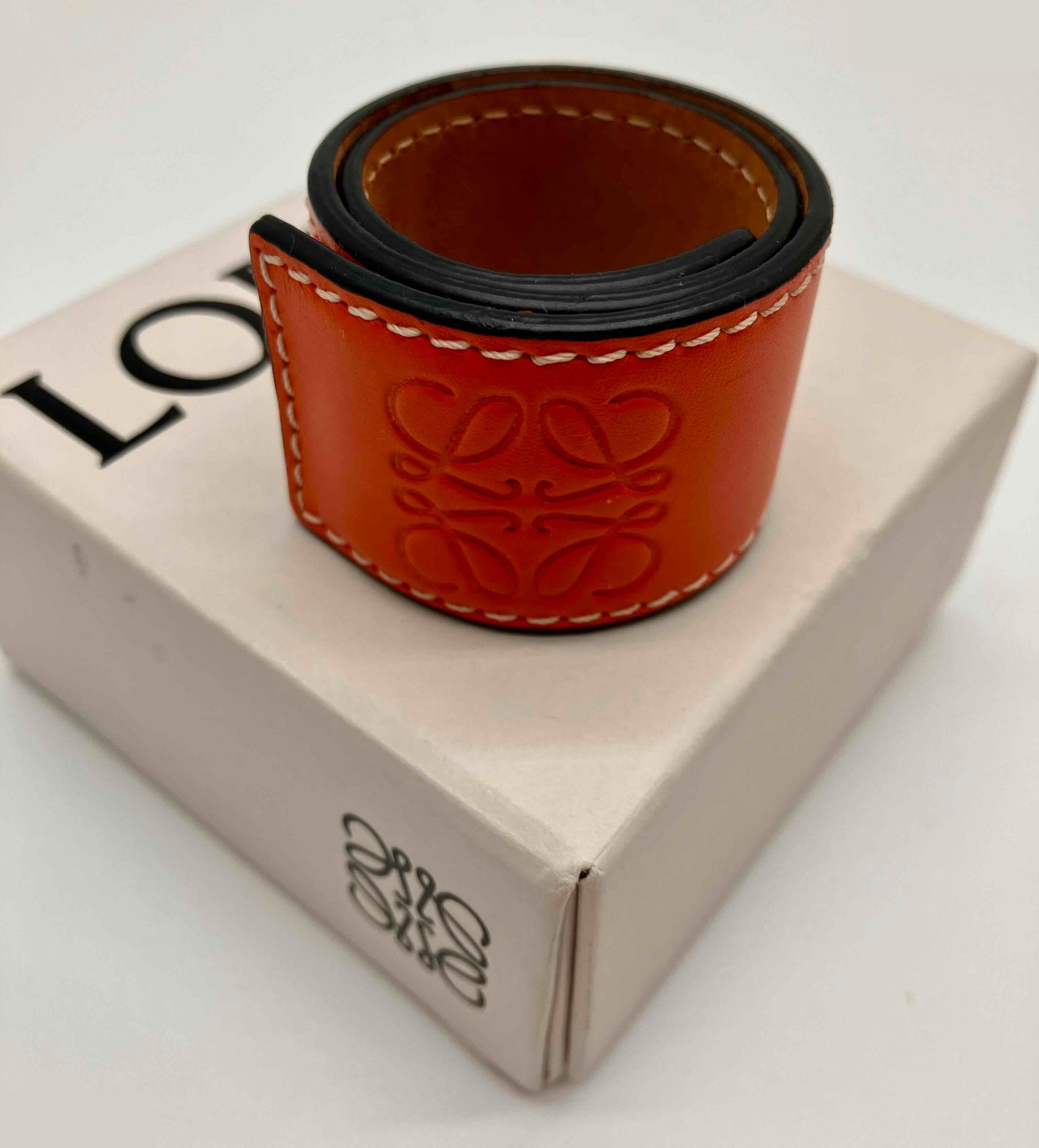 Other lines: Small items, accessories, bracelets, bangles (leather, fabric). — view 3