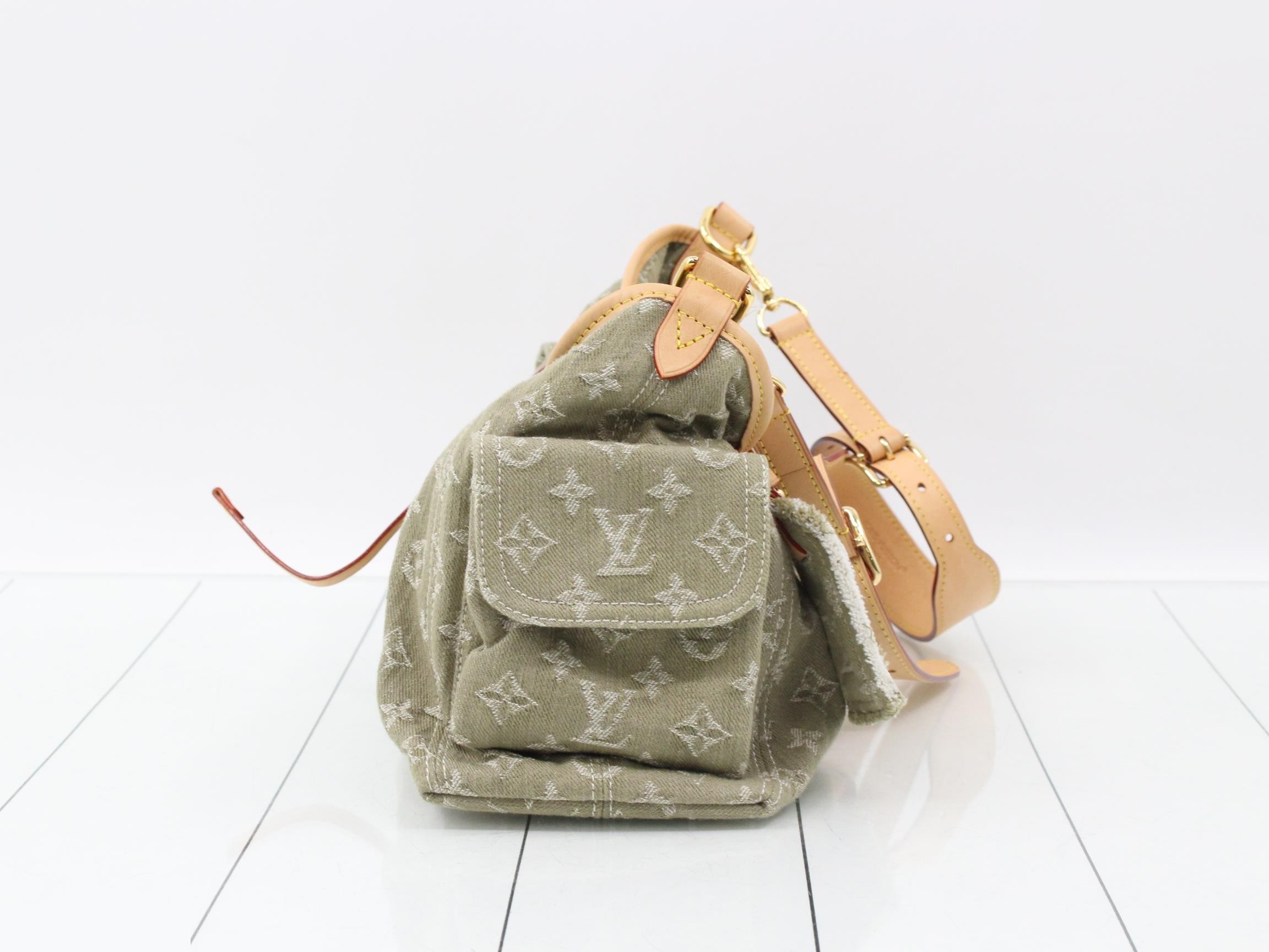 Denim Carryall Cargo PM M27623 Shoulder Bag — view 4
