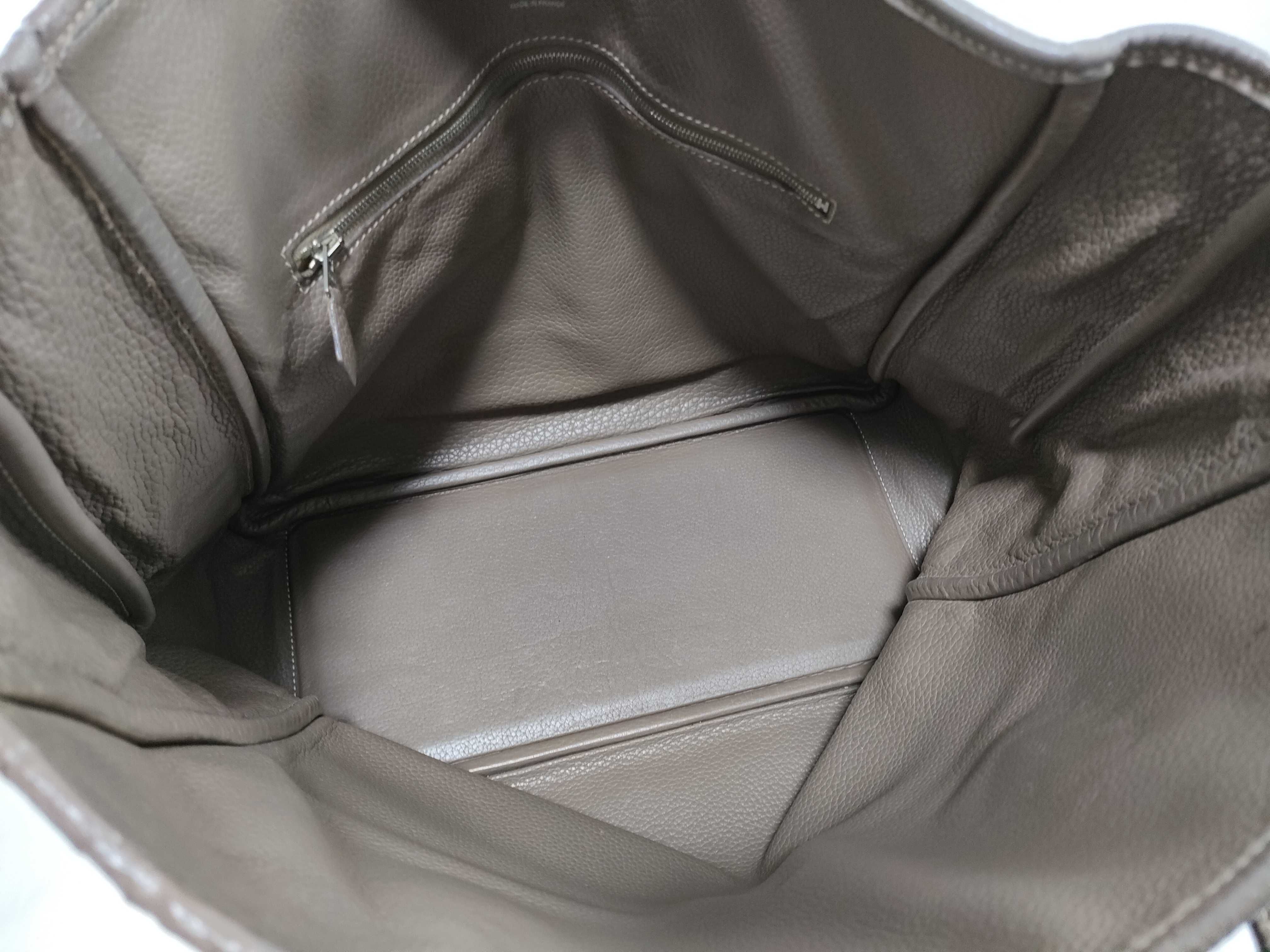 Victoria Cabas Leather Tote Bag — view 10