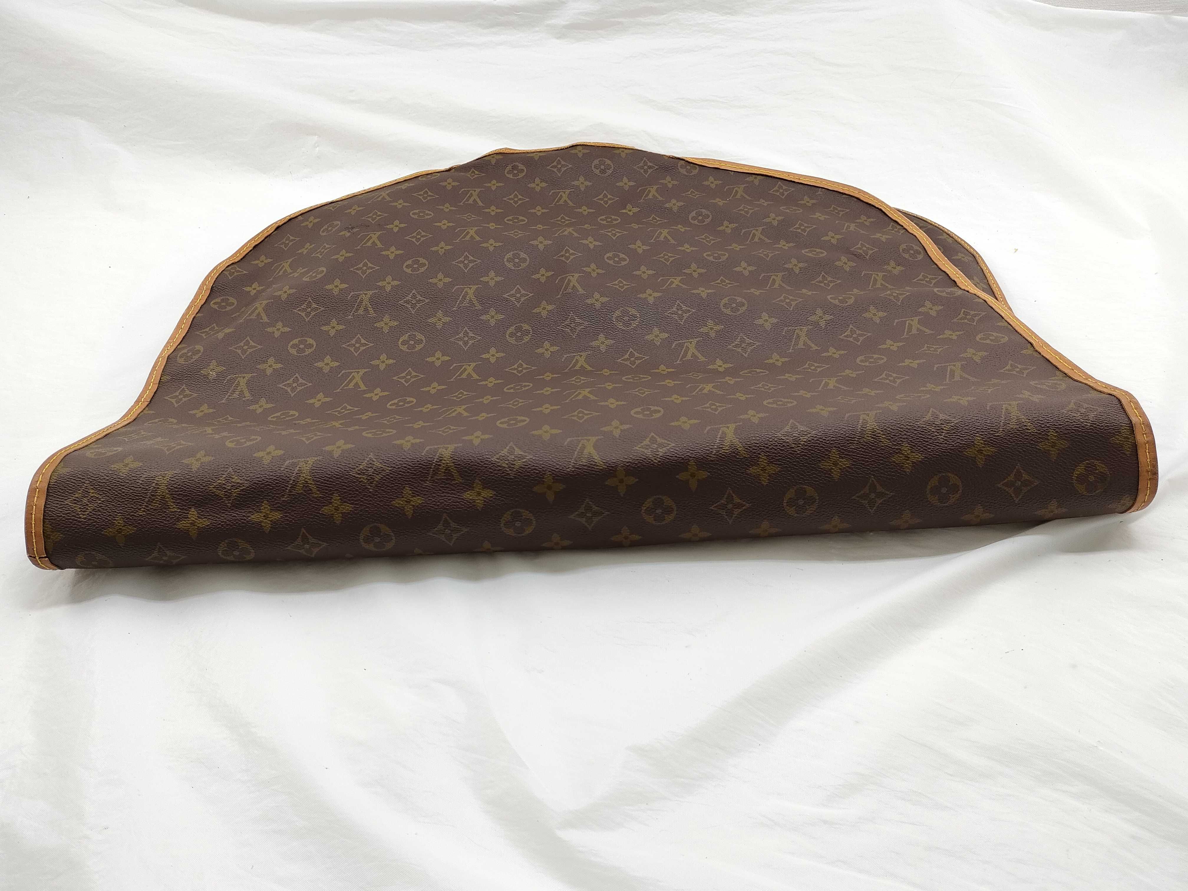Monogram Louis Vuitton M23452 Garment Case Bag — view 5