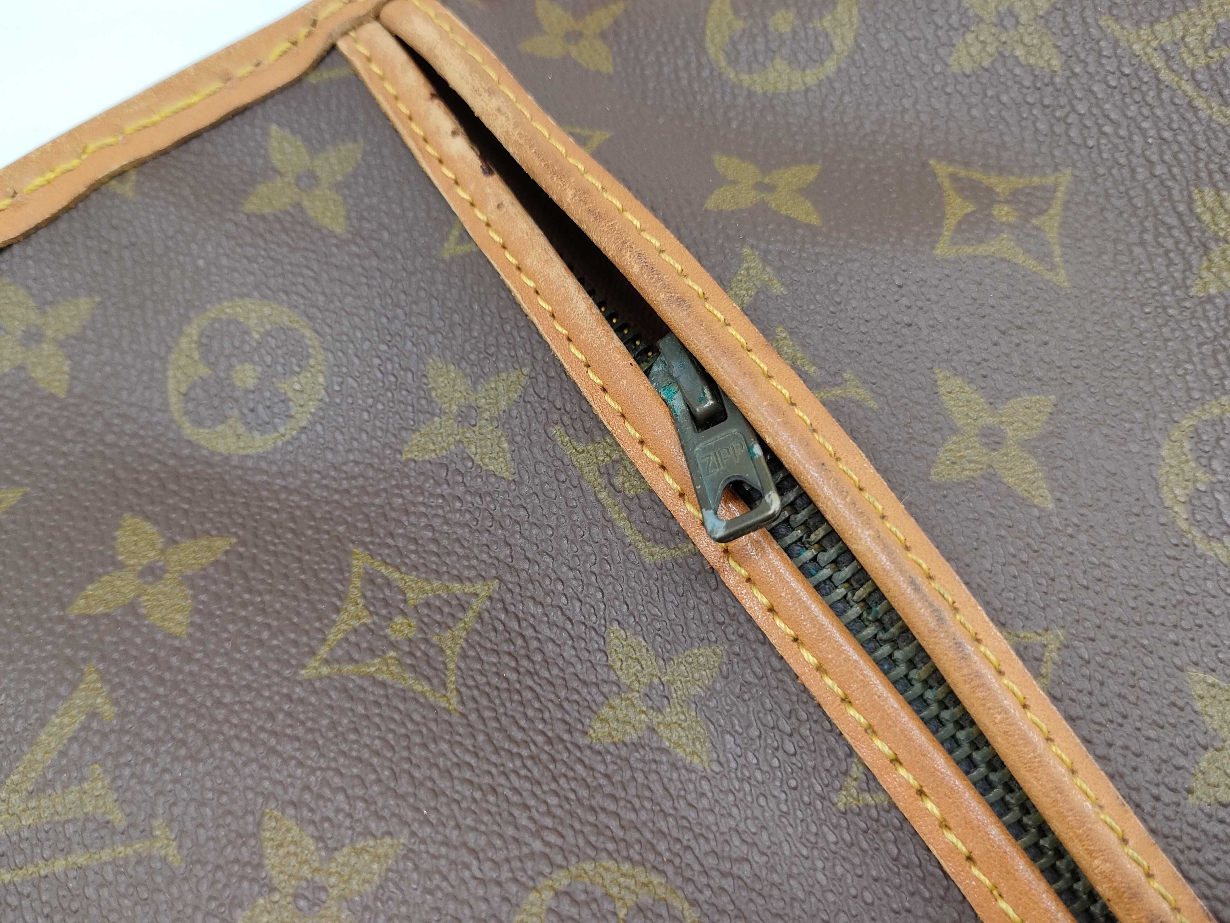 Monogram Louis Vuitton M23452 Garment Case Bag — view 9
