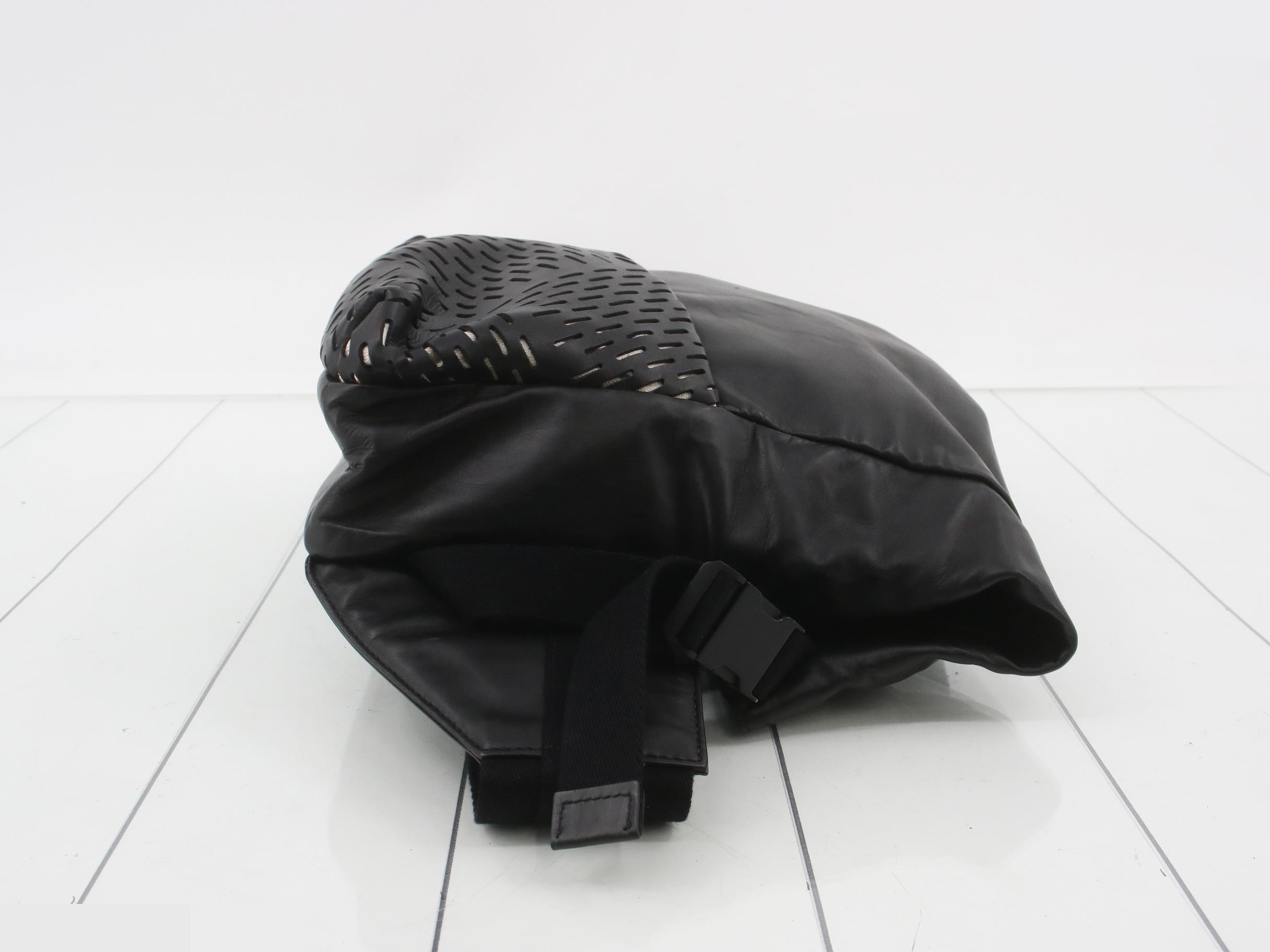 578540 Leather punching body bag black — view 3