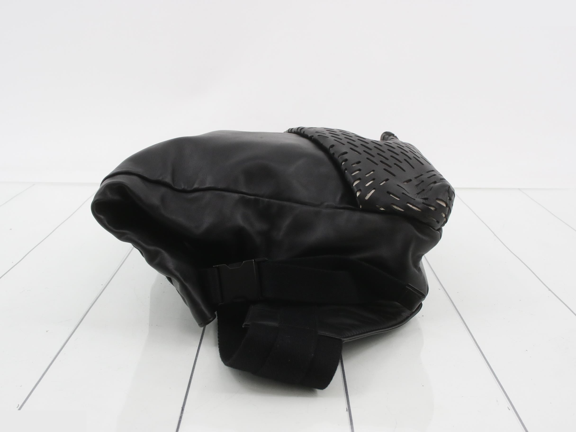 578540 Leather punching body bag black — view 4