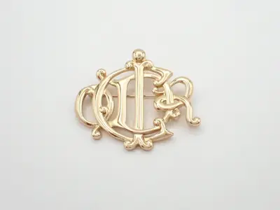Gold brooch