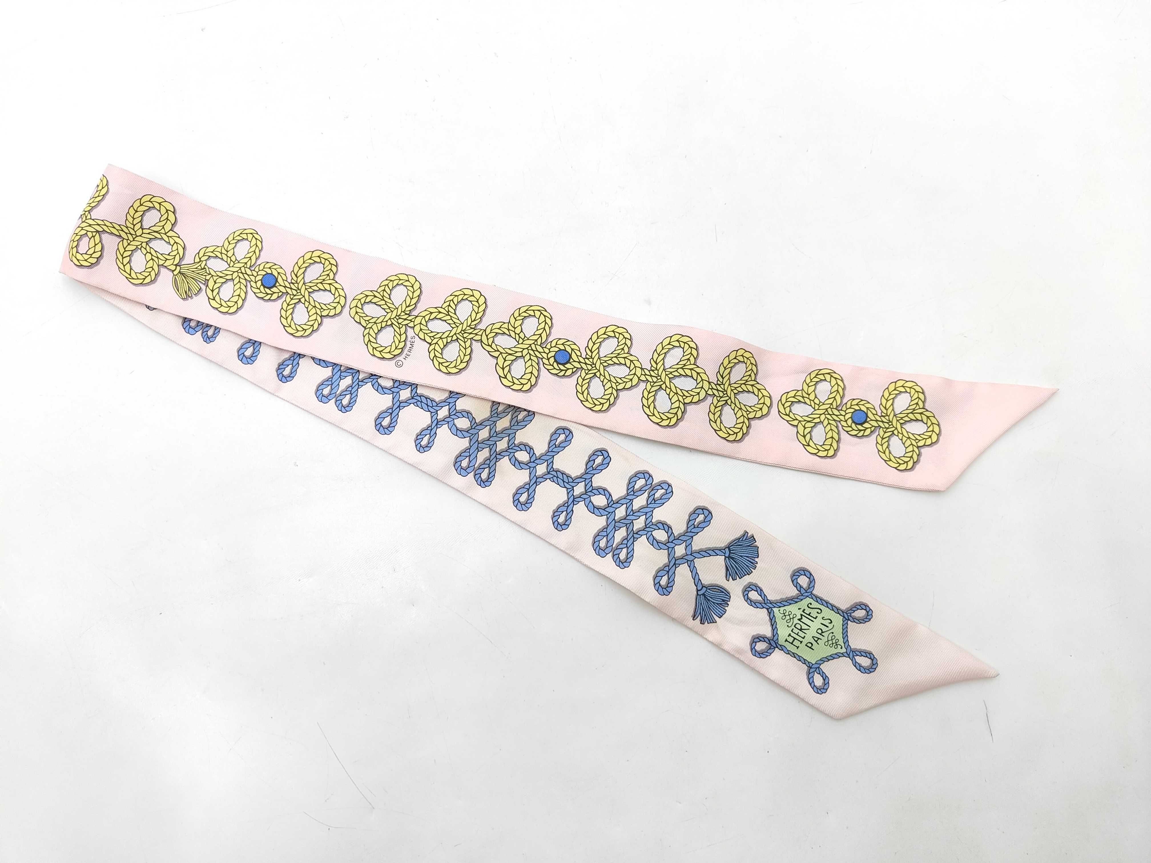 Twilly scarf with tag, other accessories. — view 3