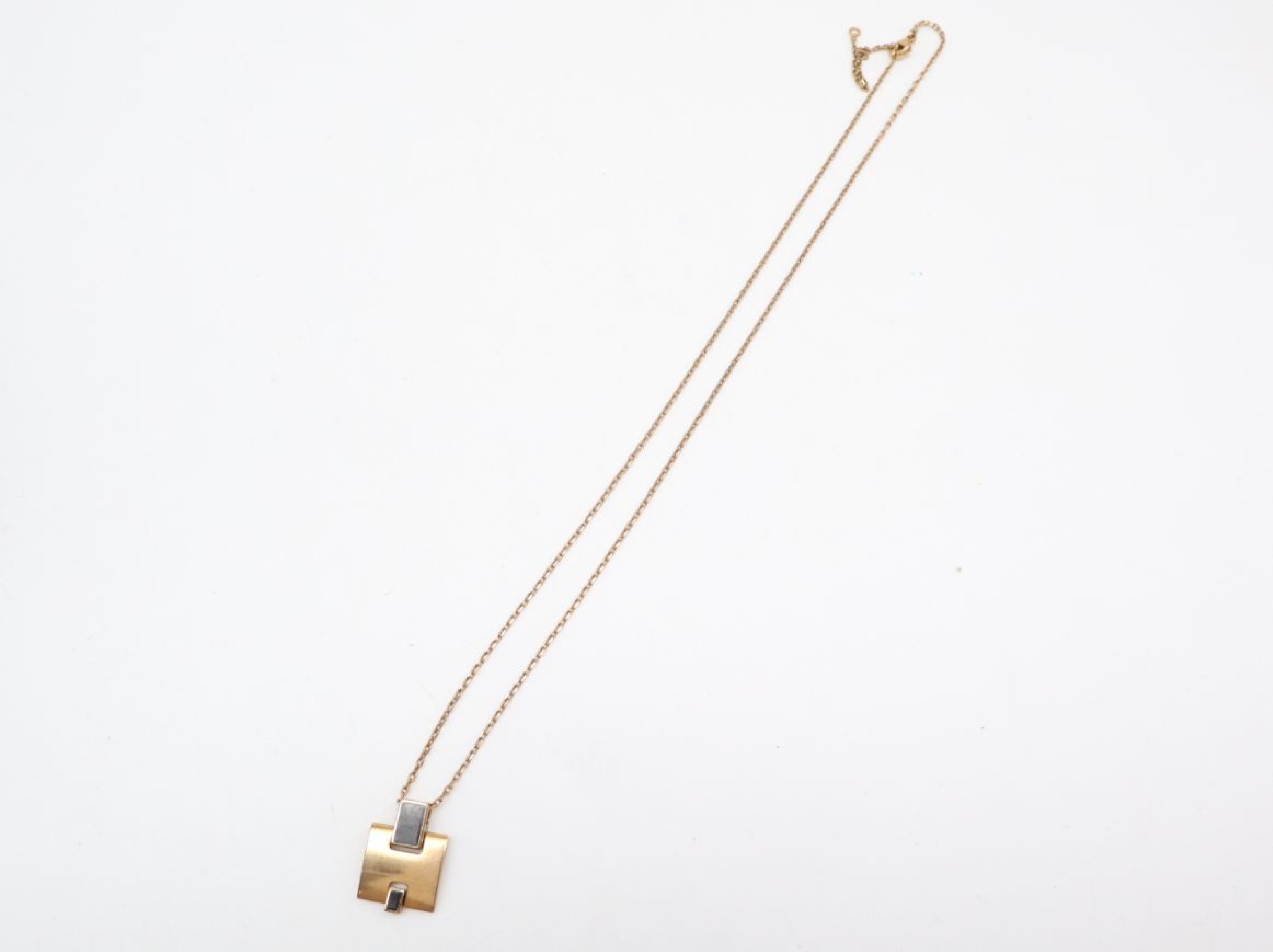 Irene H logo GP with box chain approx. 52cm necklace — view 4