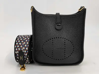 Evelyne 16 TPM Shoulder Bag, Taurillon Clemence Leather, Black with Gold Hardware, Year: 2020