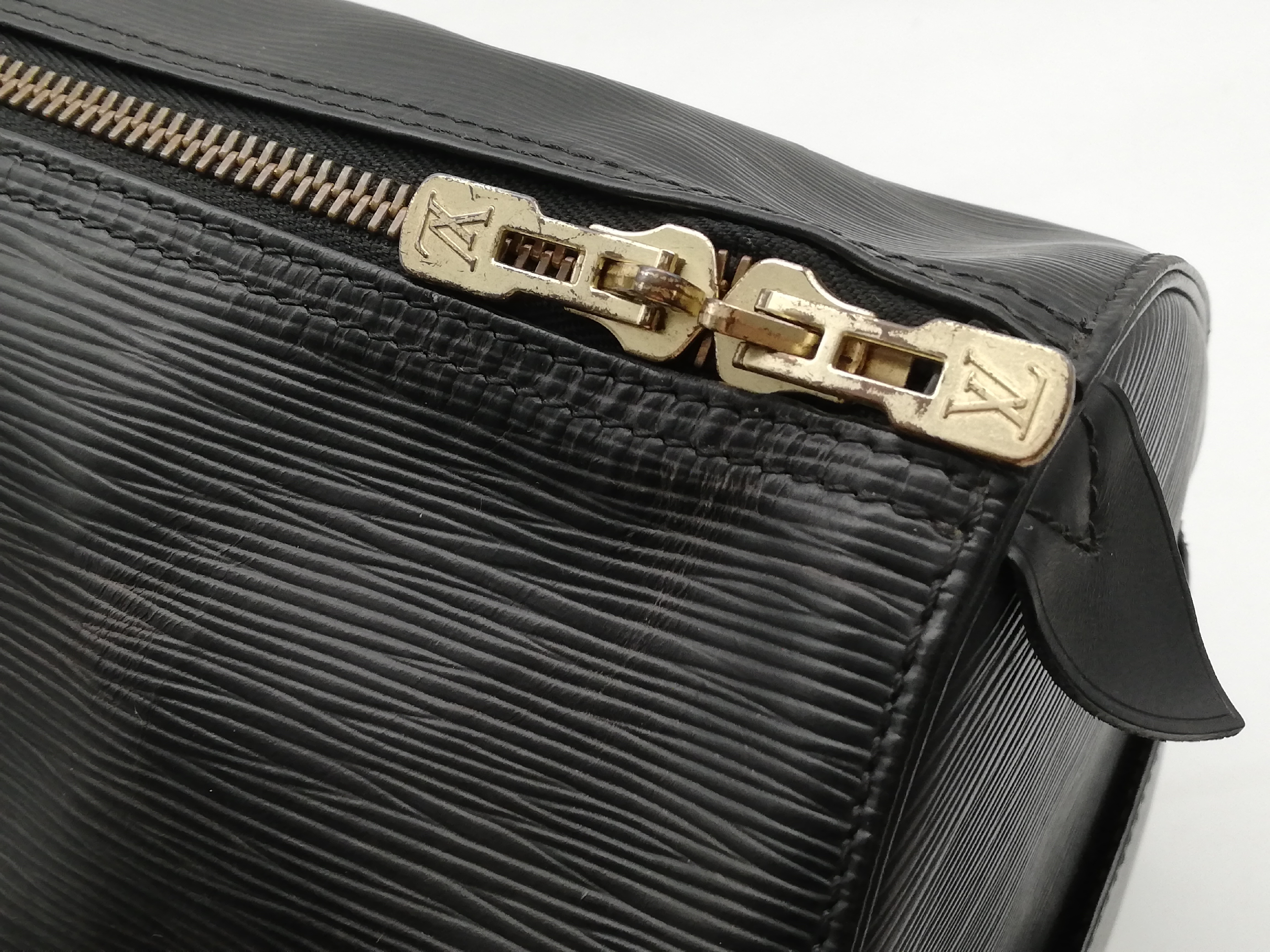 Epi Keepall 50 M42962 Noir Boston Bag — view 9