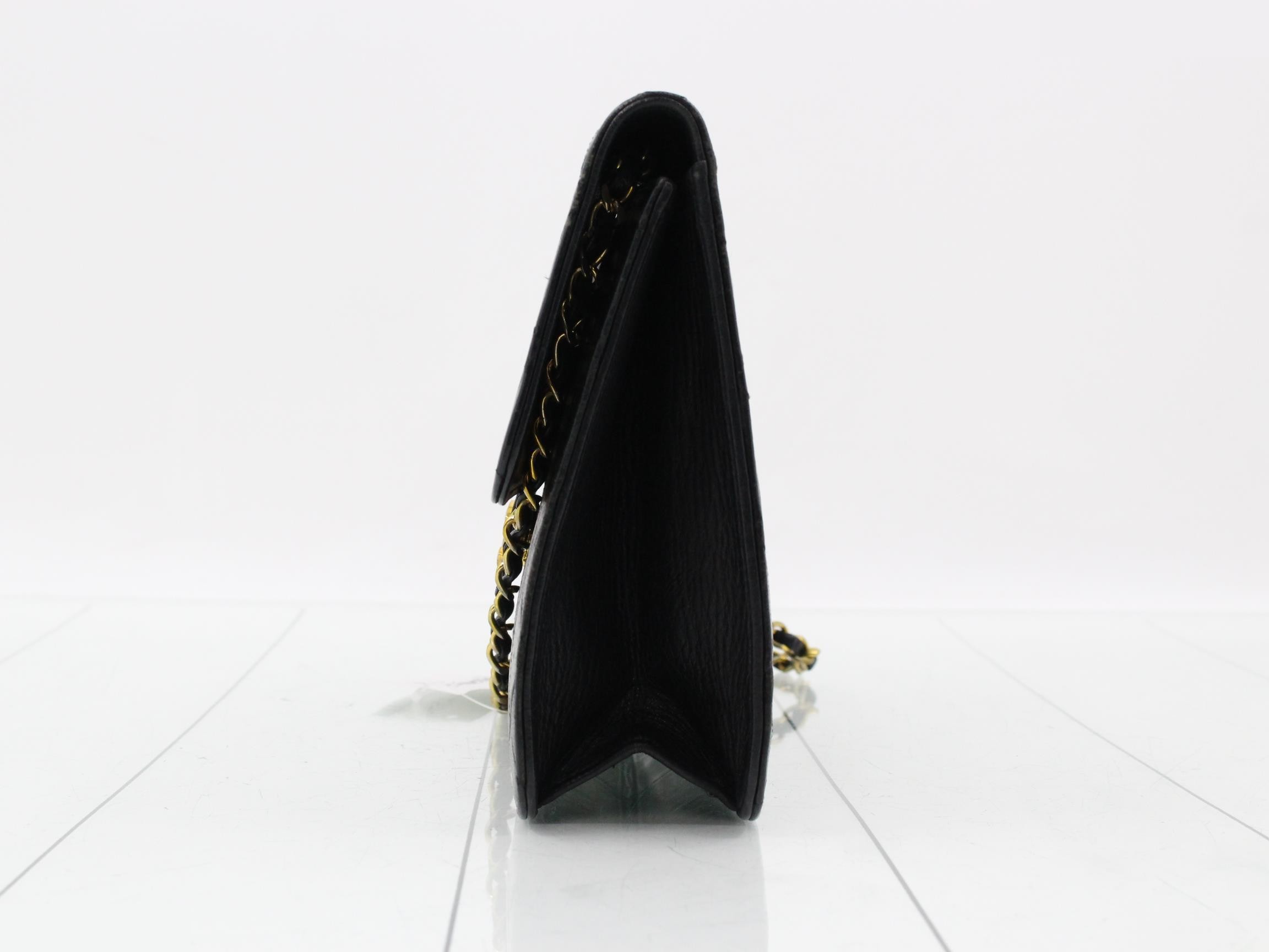 Push-lock lambskin matelassé black, 4 series. — view 3