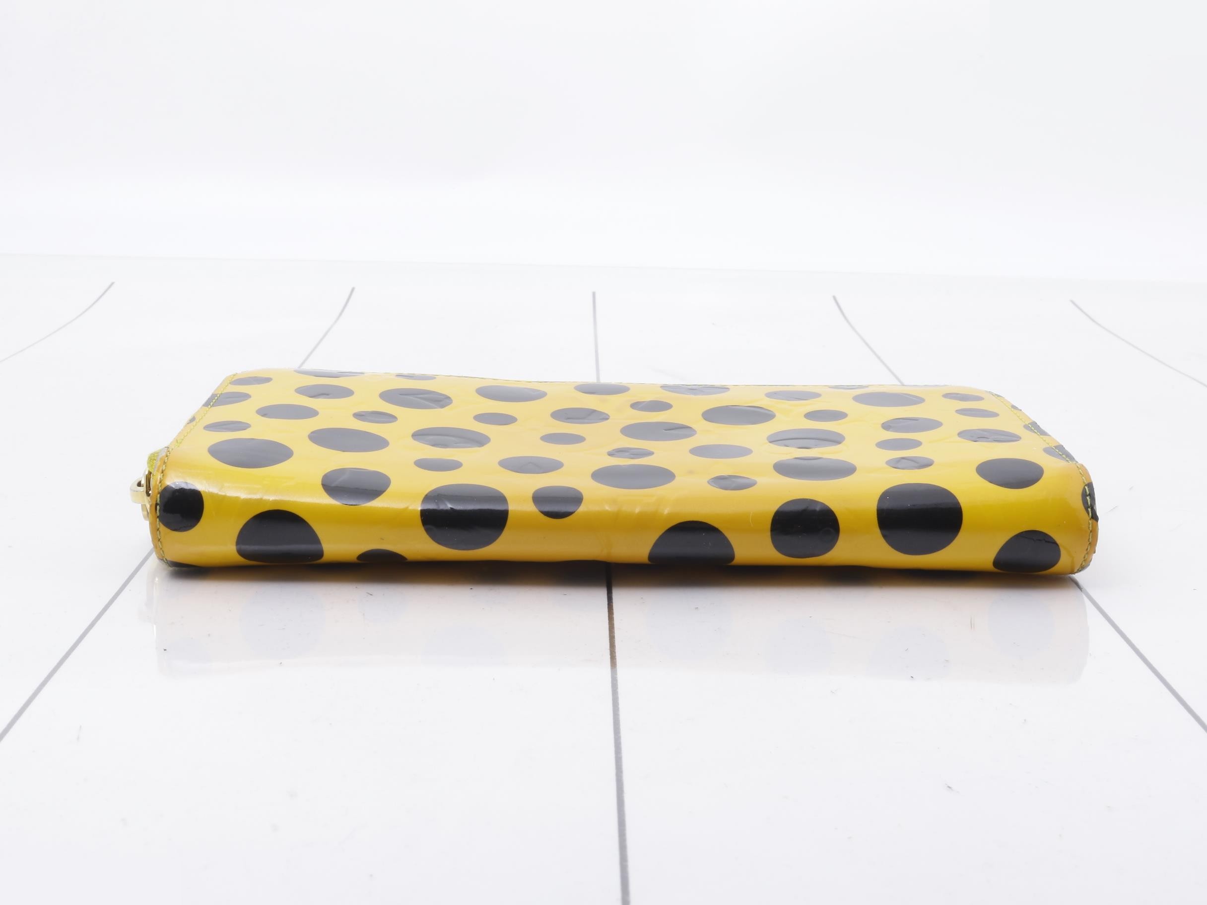 Zippy Wallet — view 3