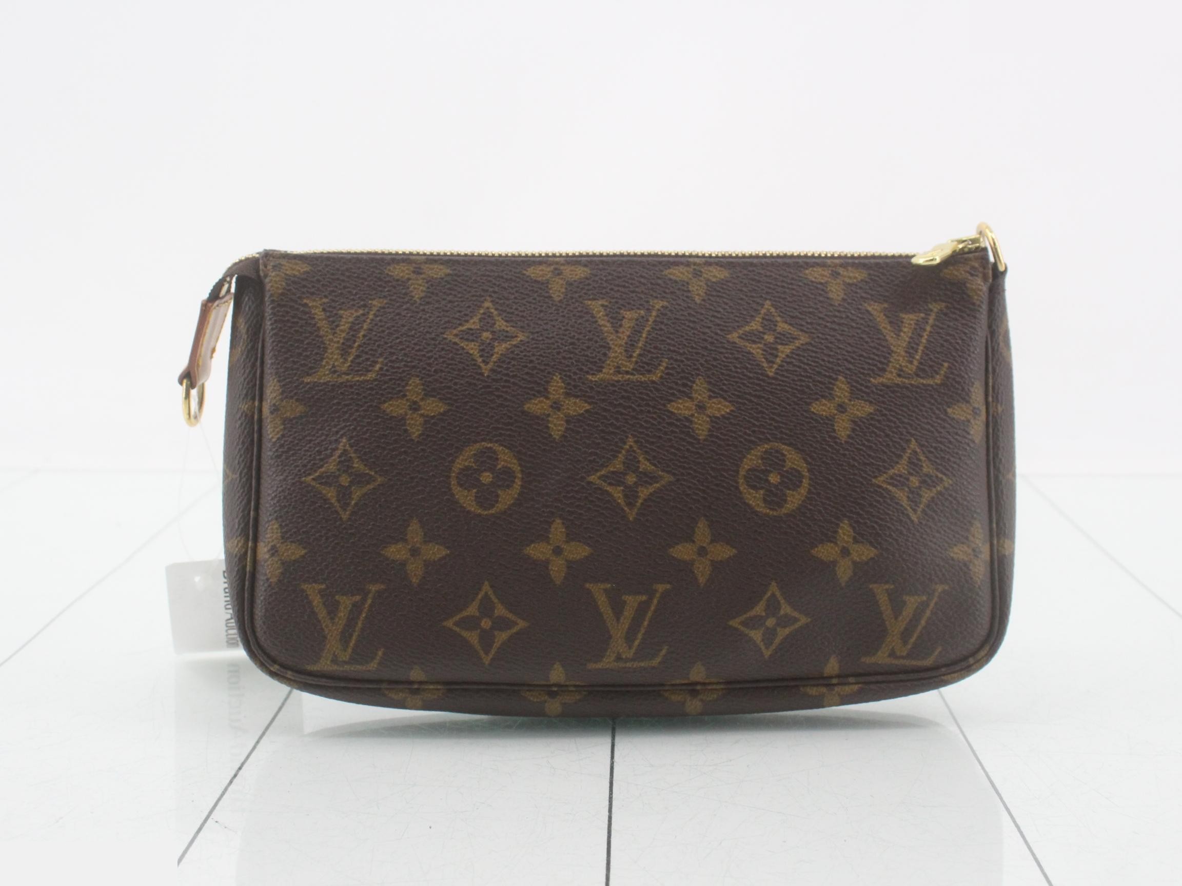 LV Monogram Pochette Accessoires M51980 — view 2